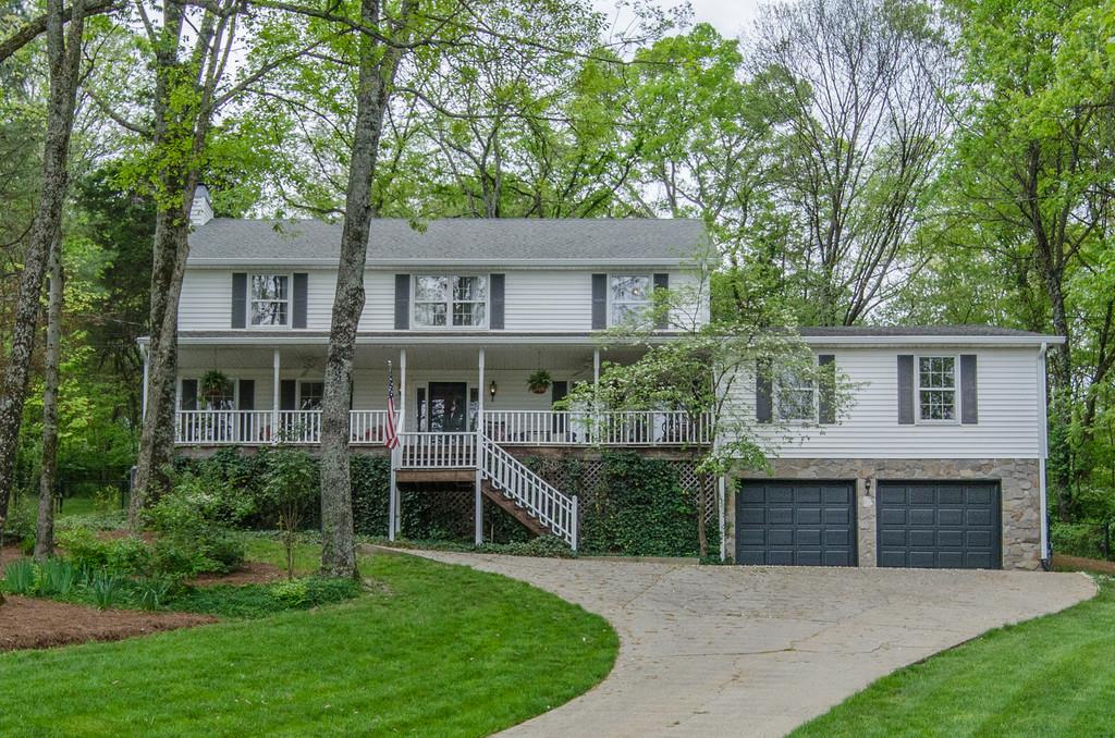 7015 Mayflower Cir