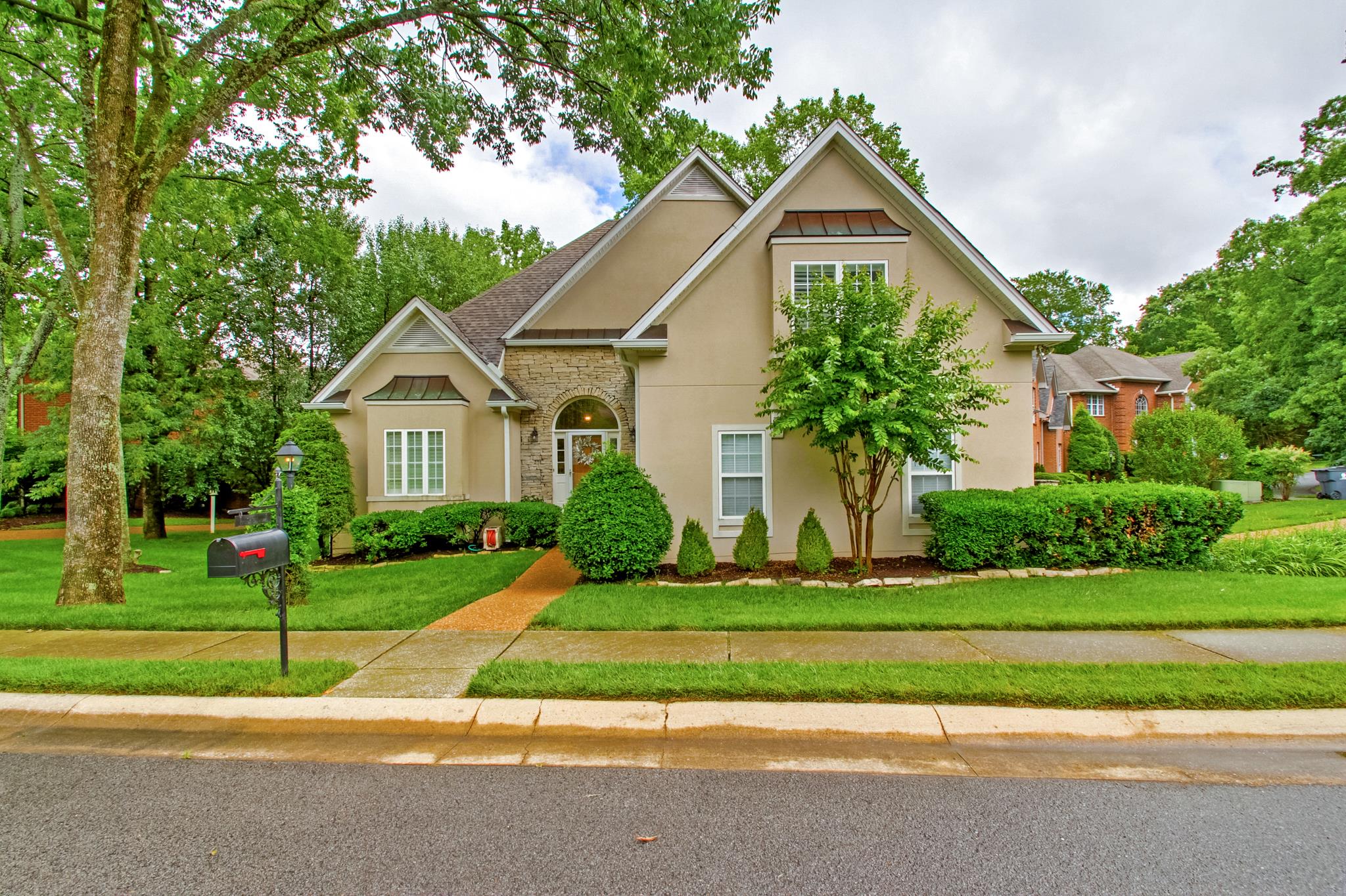 5133 Grand Oak Way