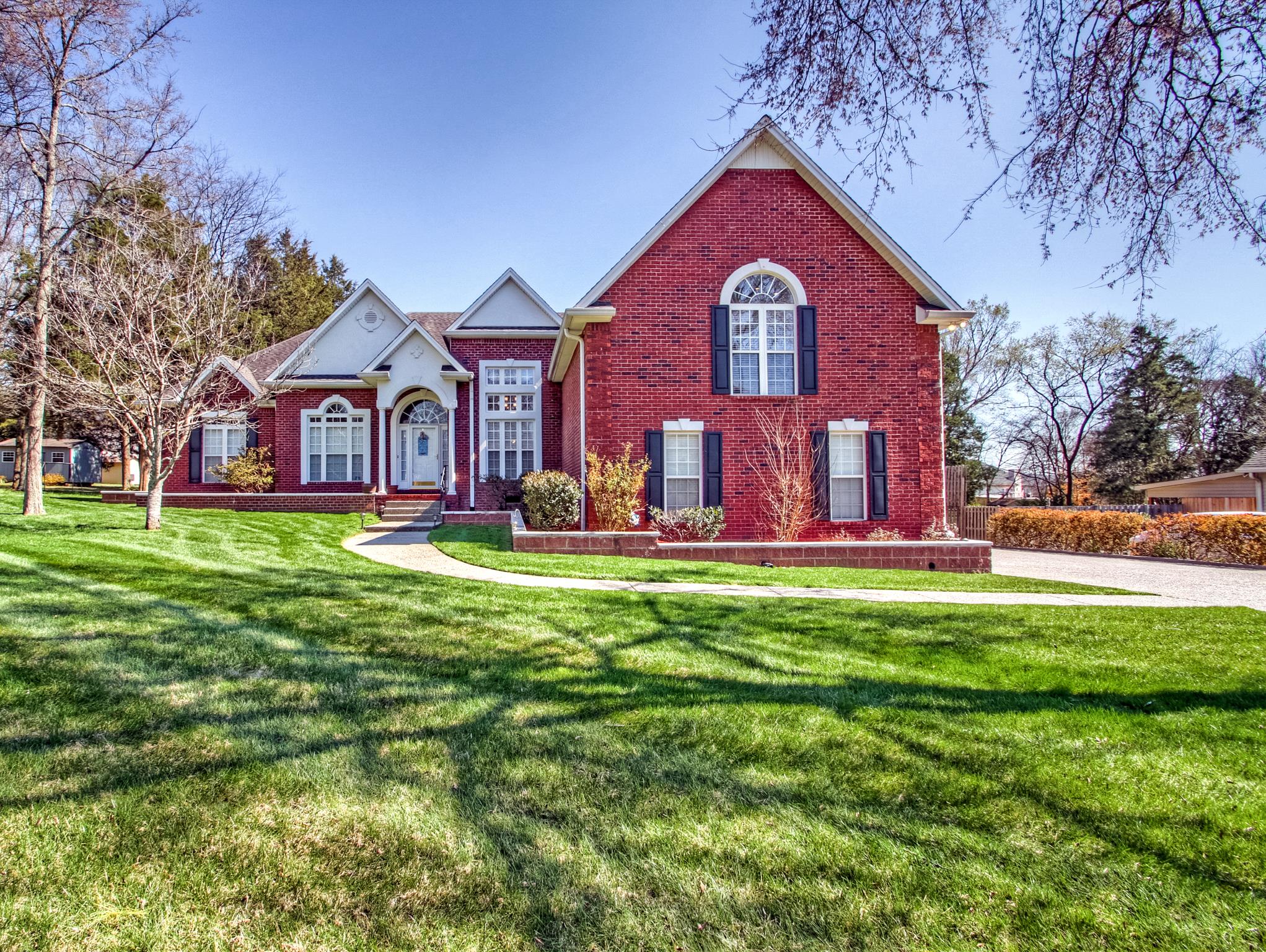 1024 Willow Trl