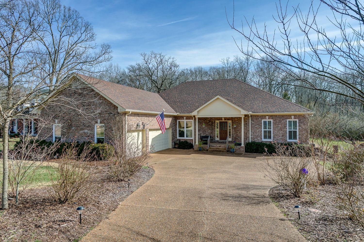 744 Adkisson Ln