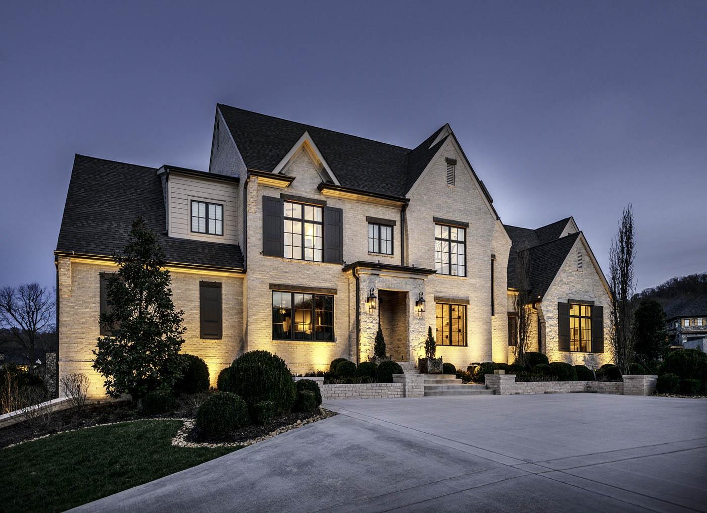 1004 Cartwright Close Dr