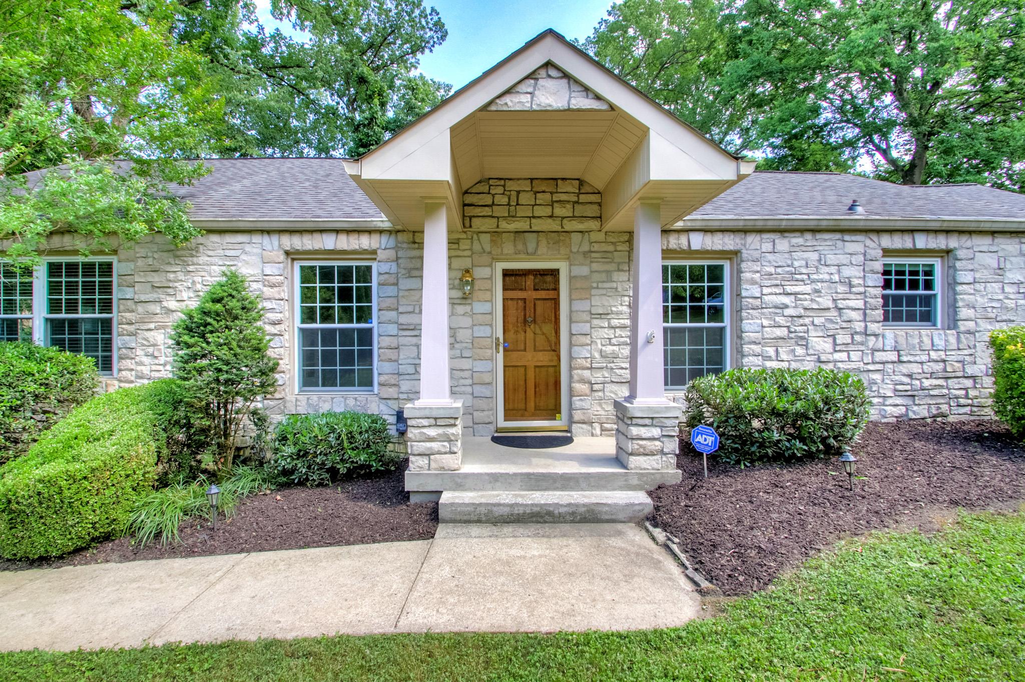 3724 Woodmont Ln