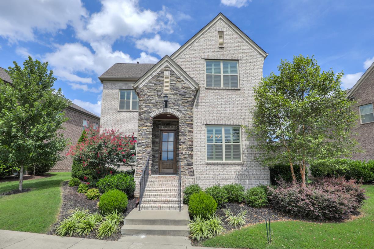 1154 McCrory Cir
