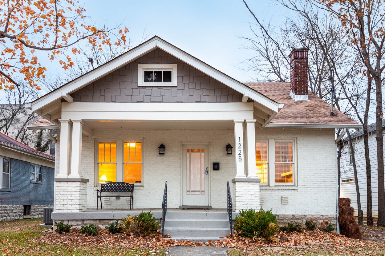 1225 Villa Pl
