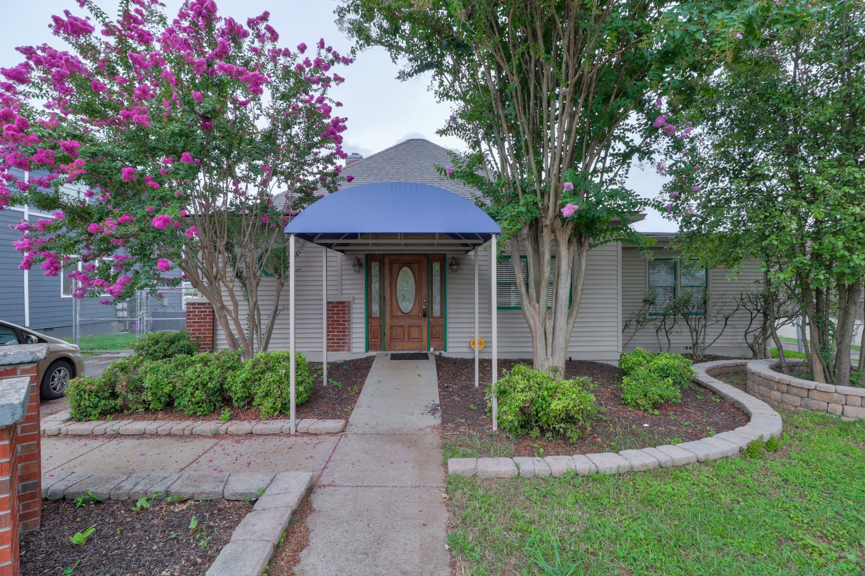 2839 Logan St