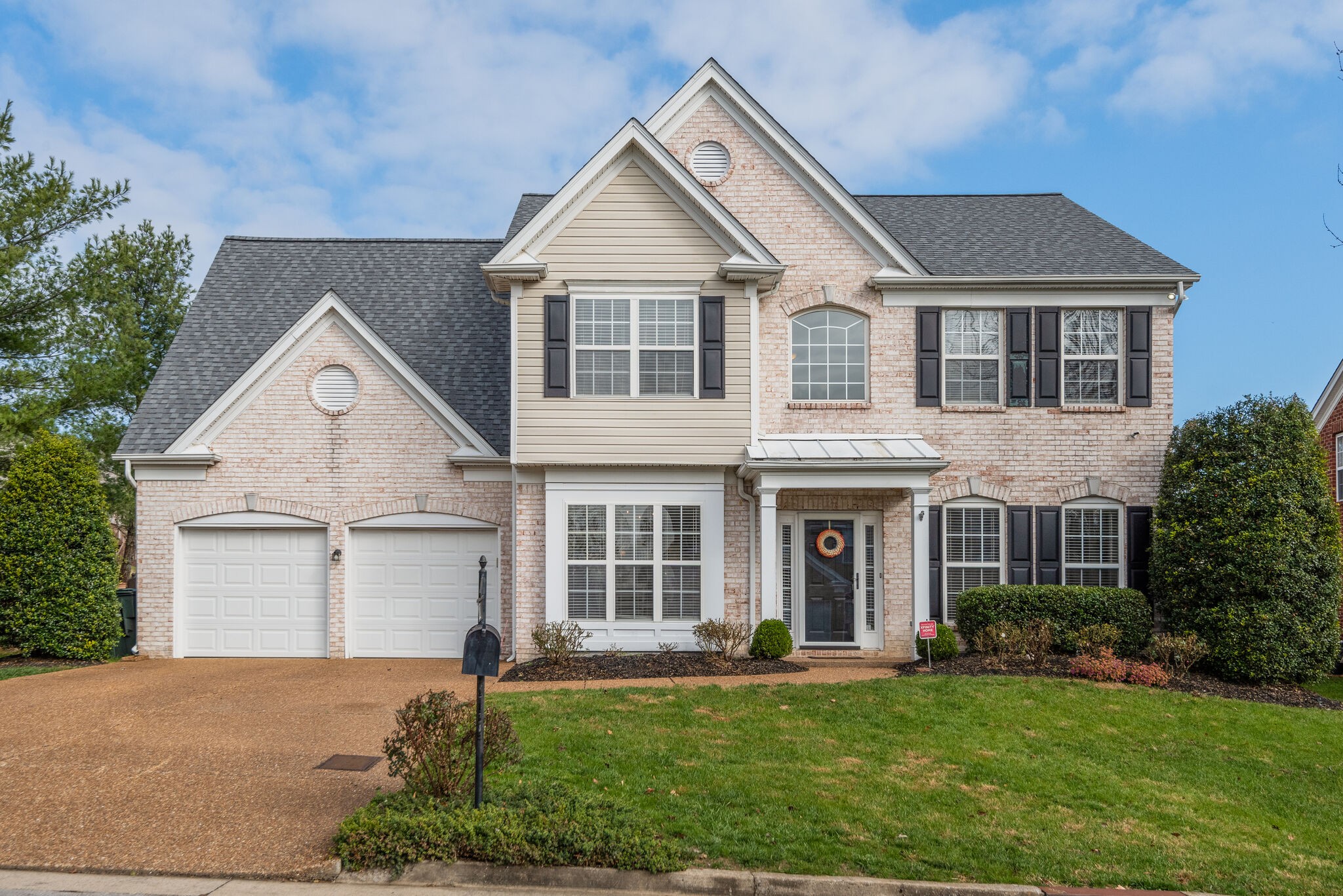 408 Waterton Ct