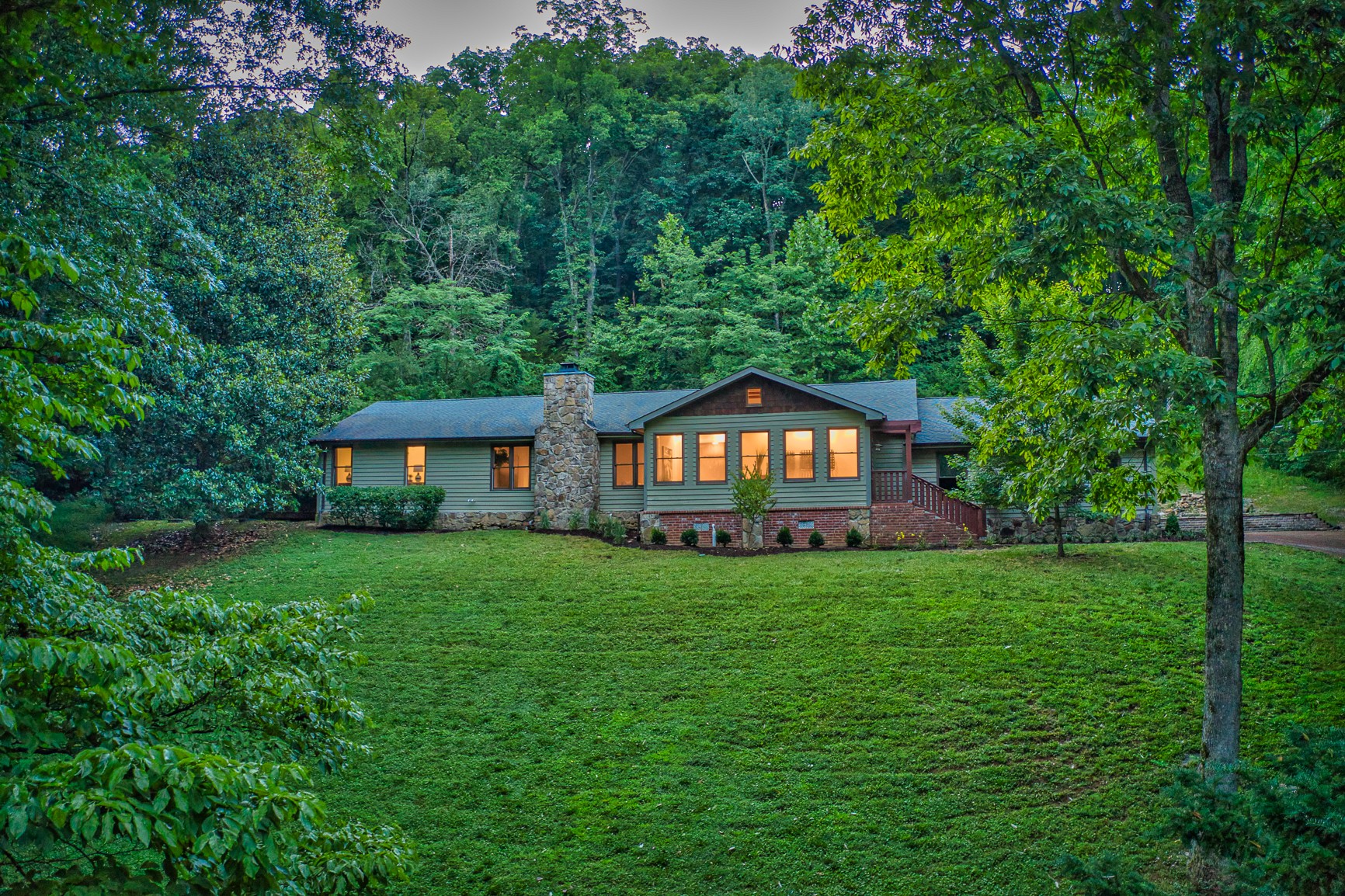 1122 Barrel Springs Hollow Rd