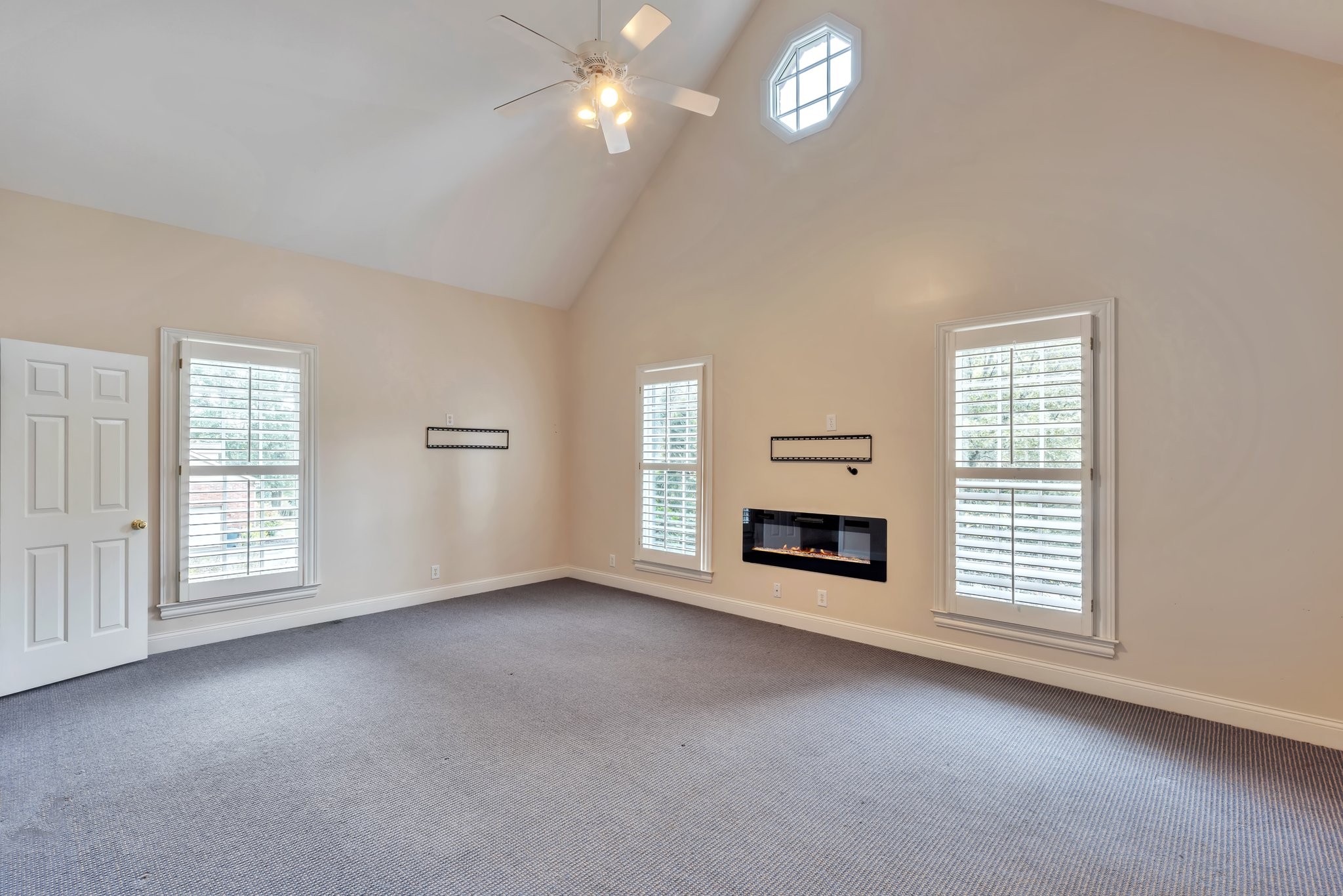 5468 Granny White Pike