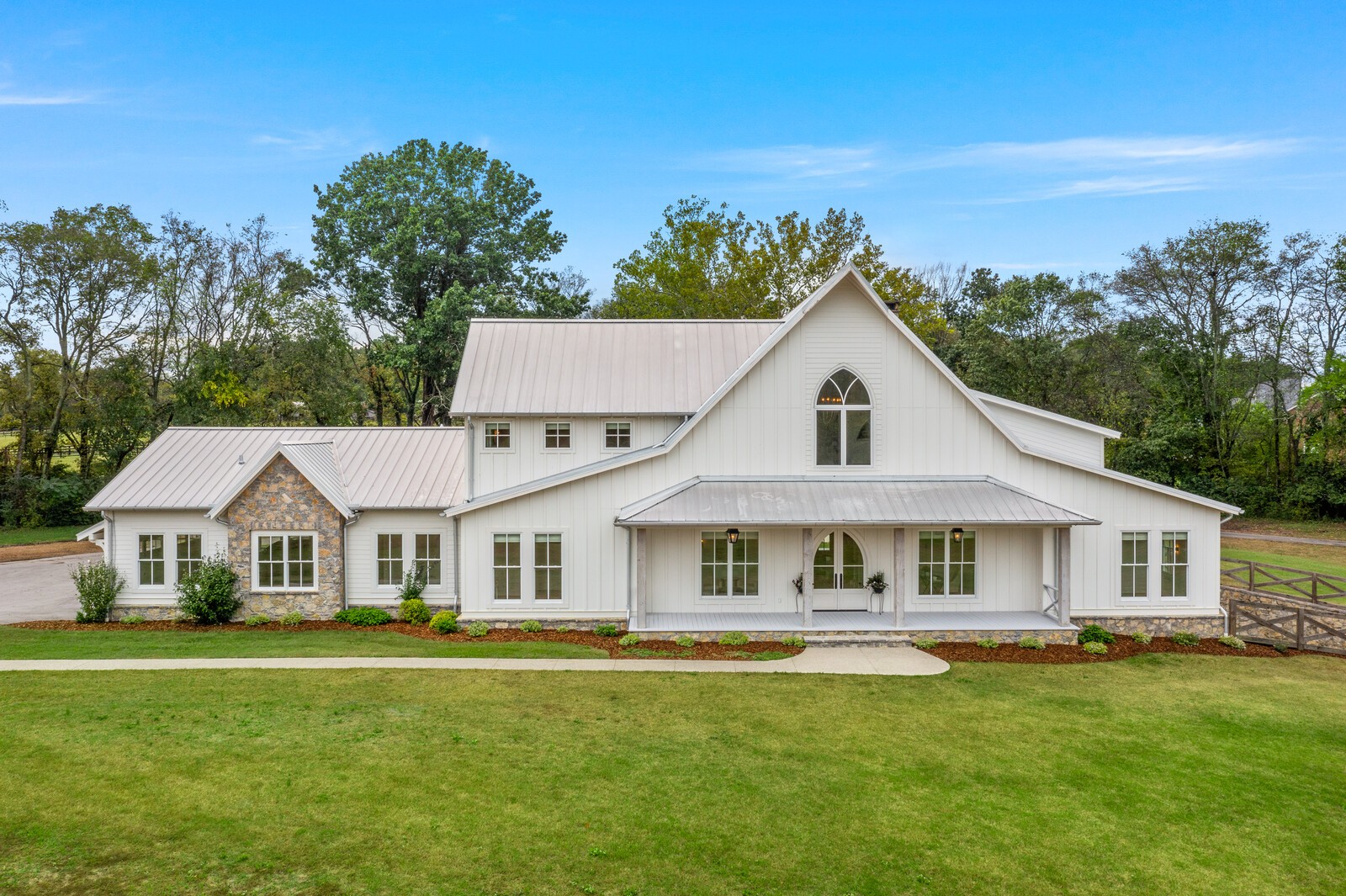 1439 Mentelle Dr