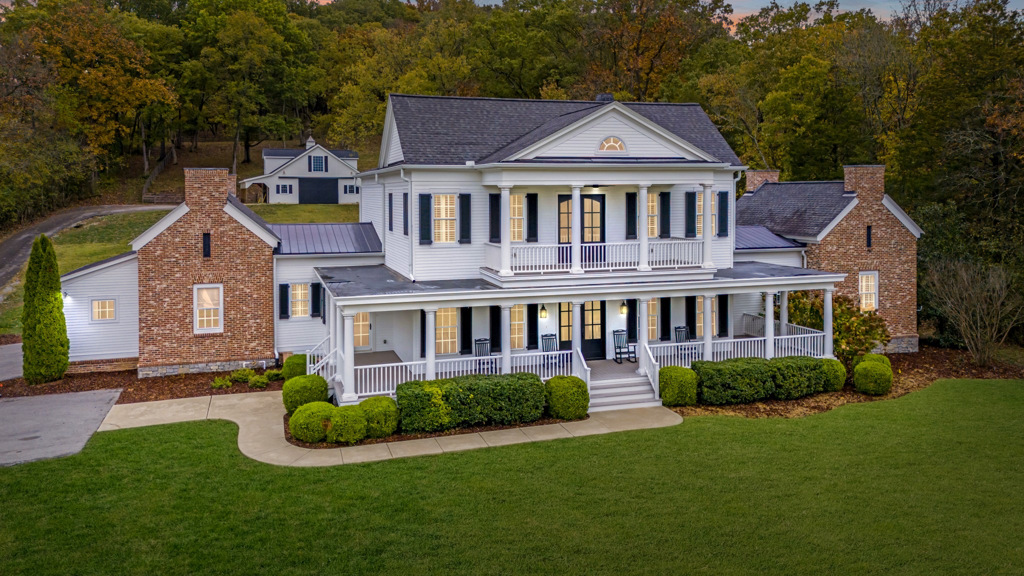 3290 Carl Rd