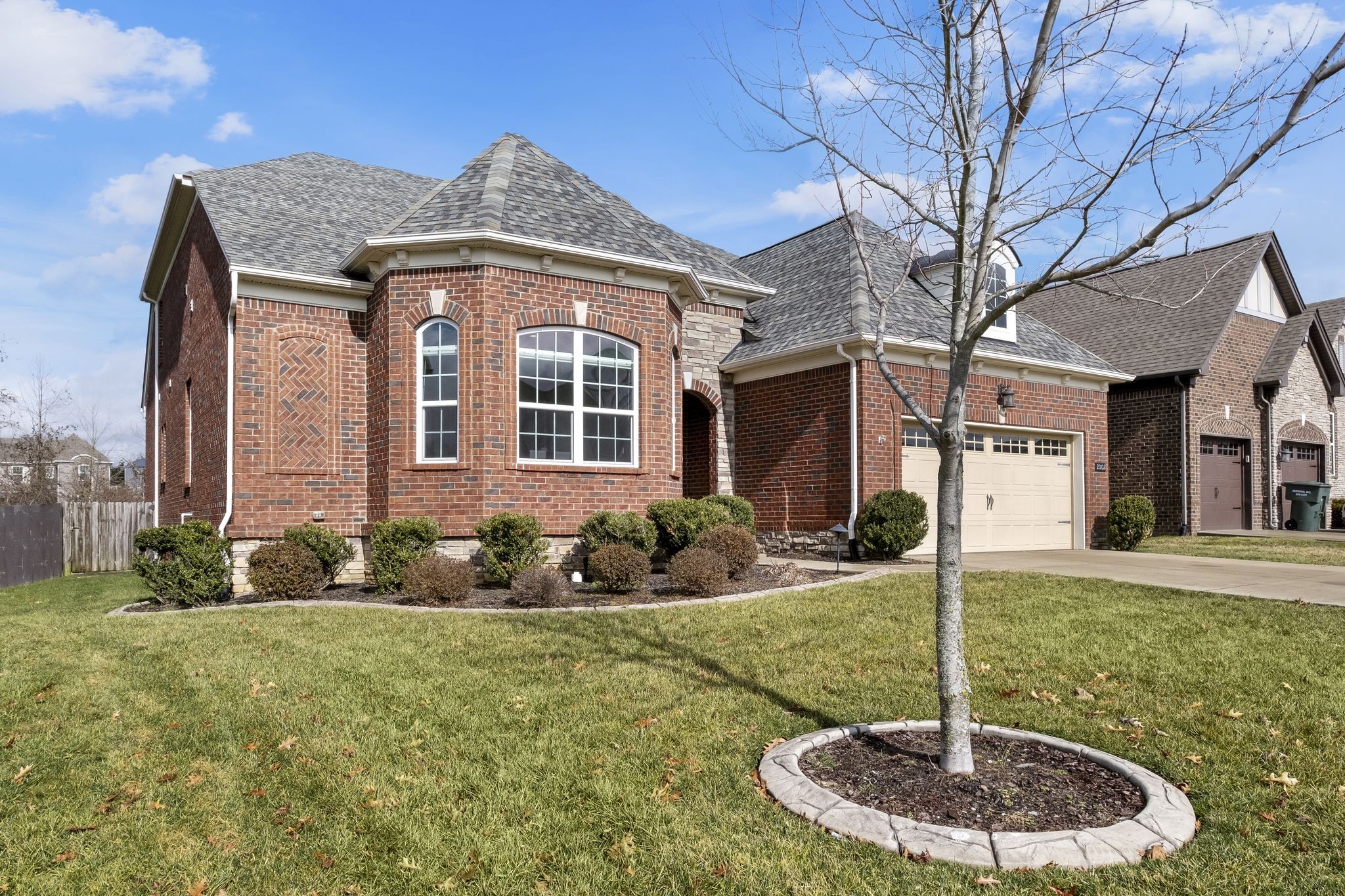 2002 Oliver Dr