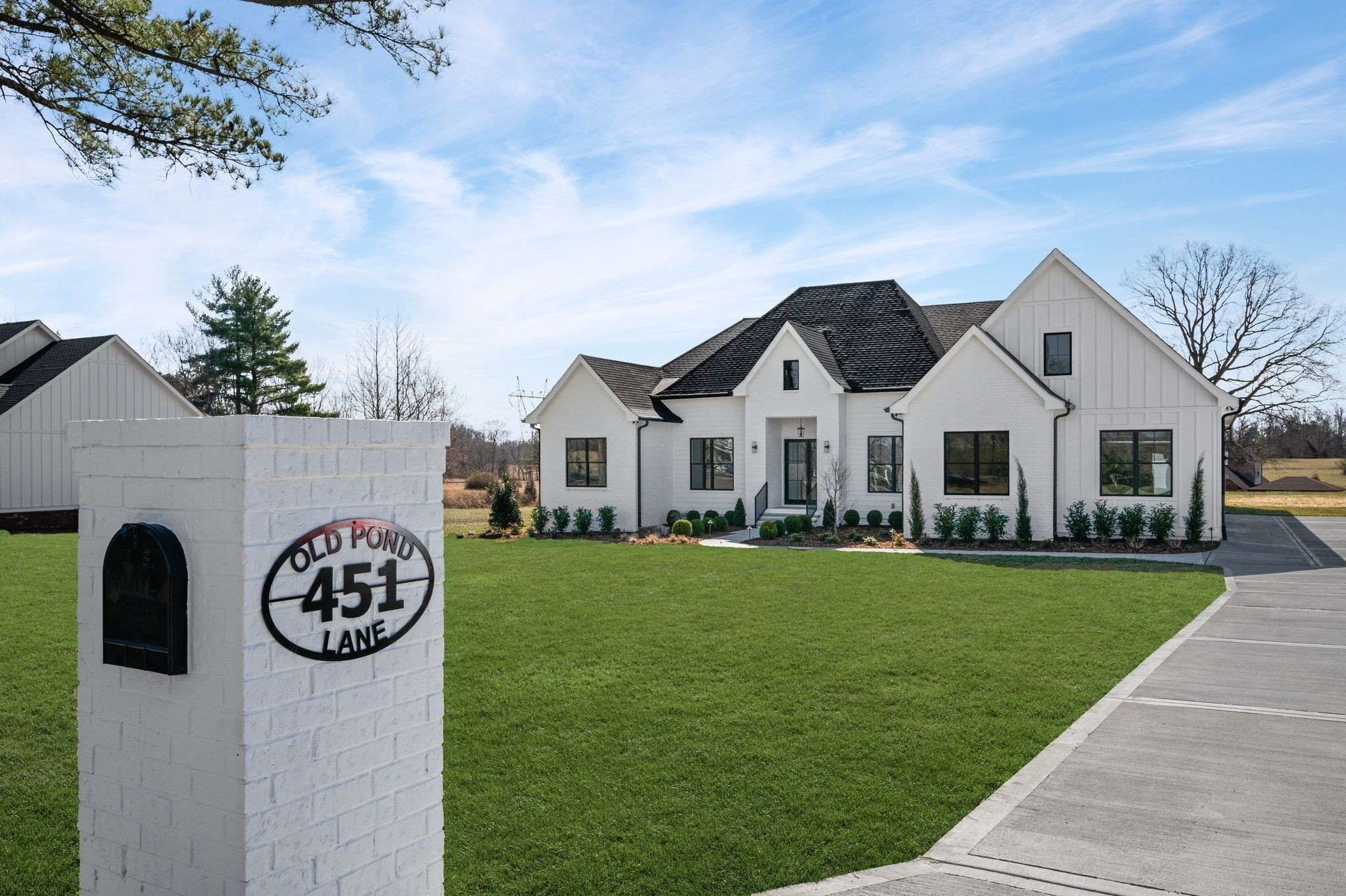 451 Old Pond Ln