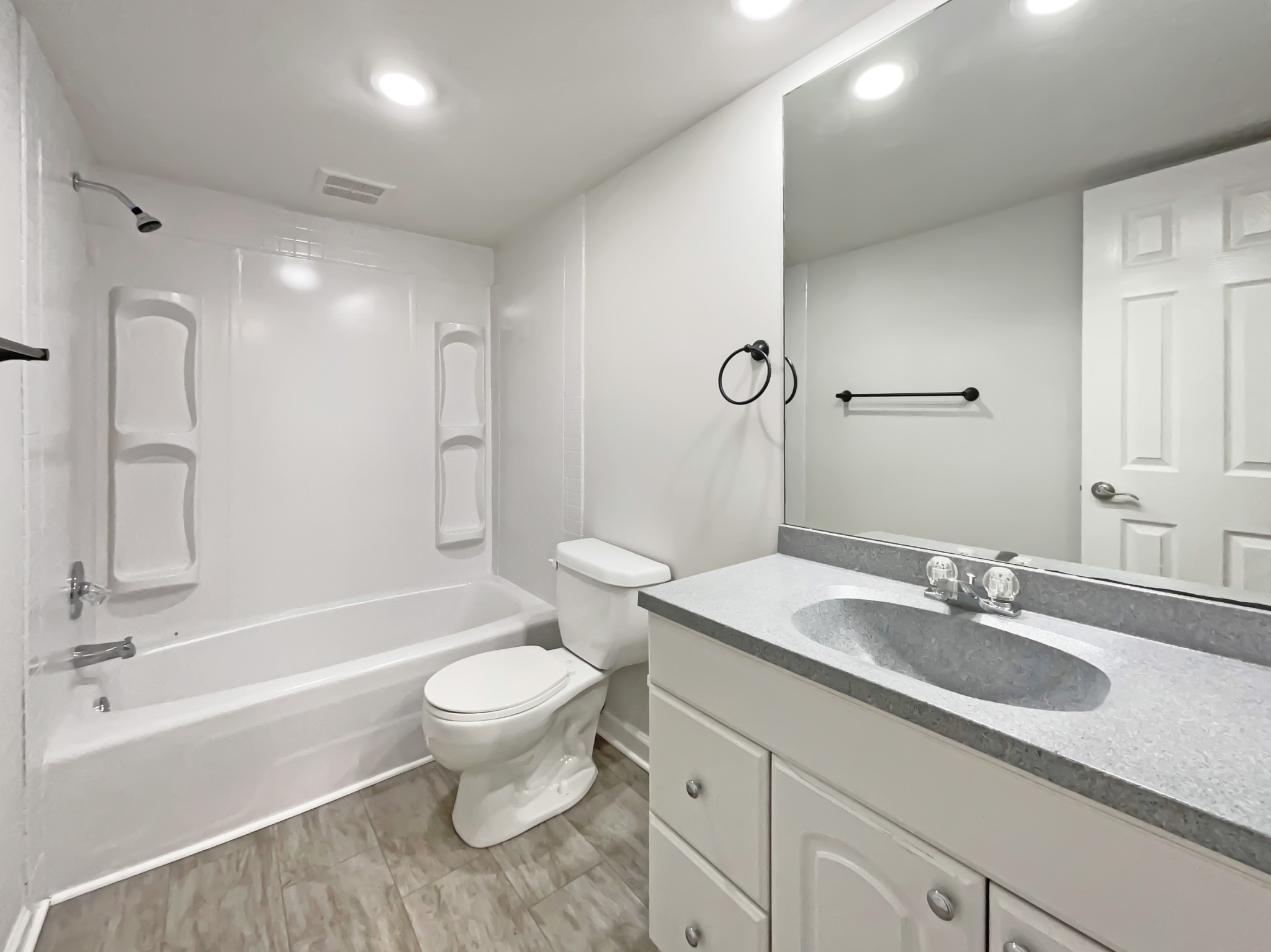 5025 Hillsboro Pike