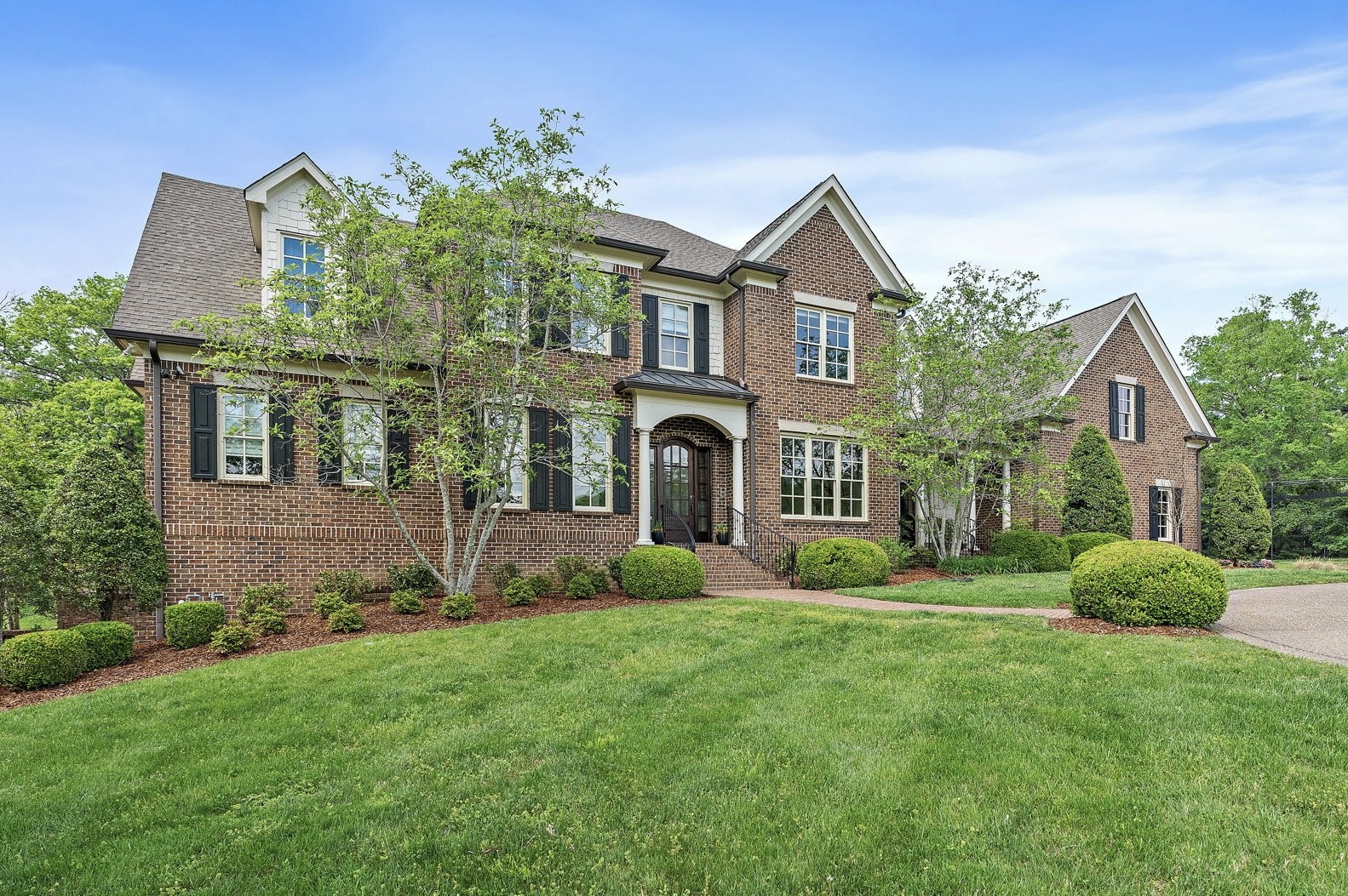 5899 Willshire Dr