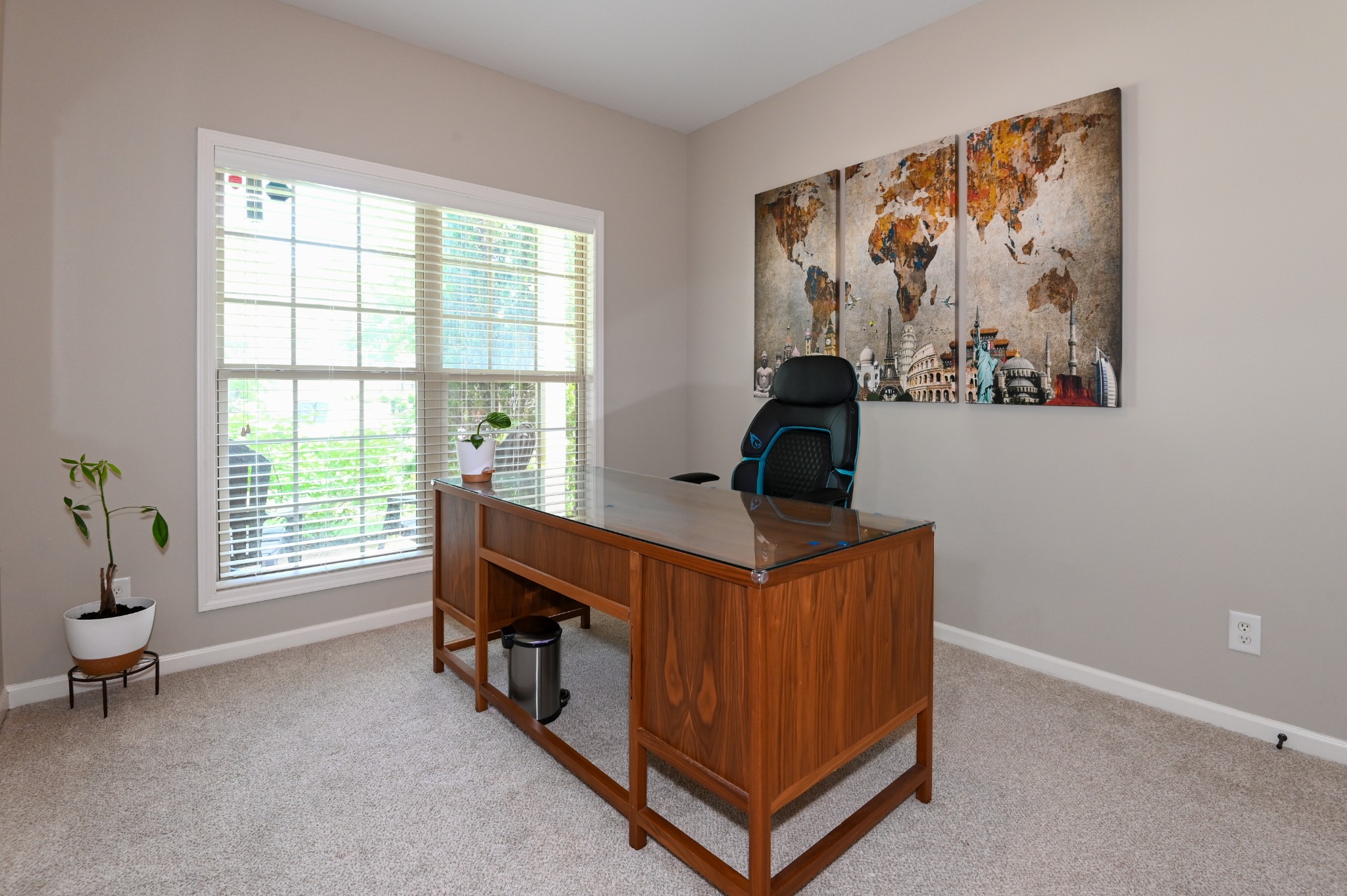 2247 Castleman Dr