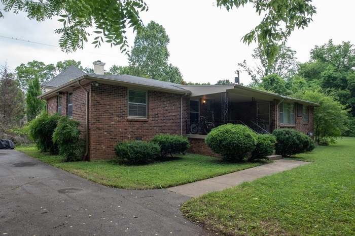 3638 Estes Rd