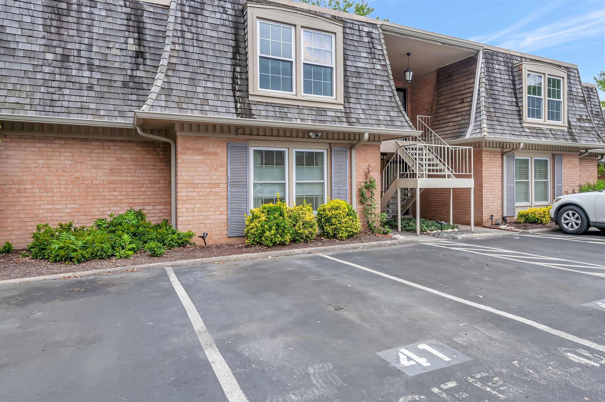 3000 Hillsboro Pike