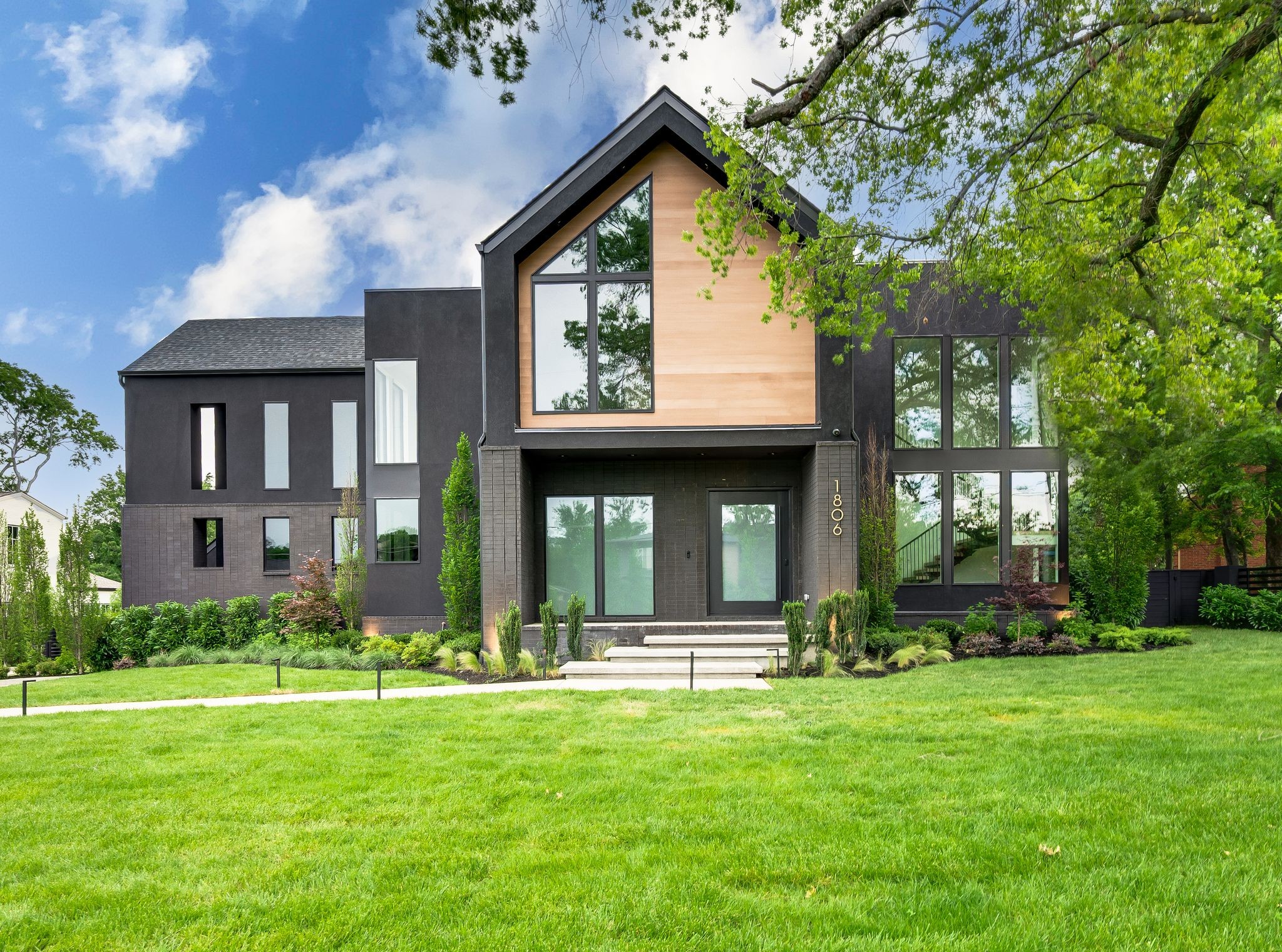 1806 Castleman Dr