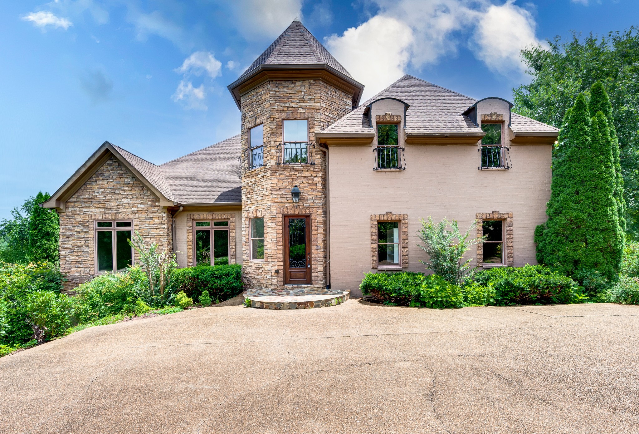 1081 Sunset Rd
