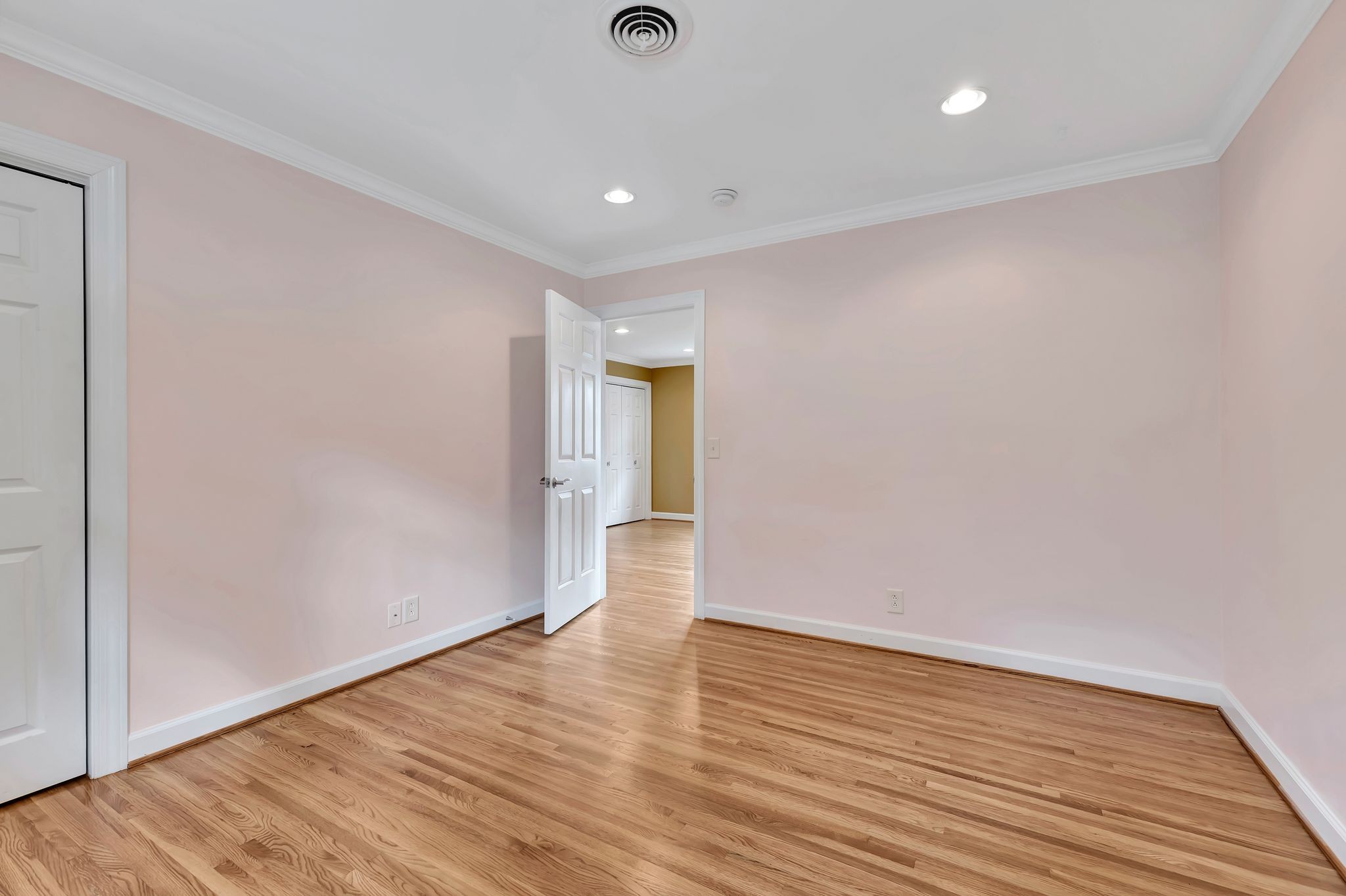 1204 Brentwood Ln