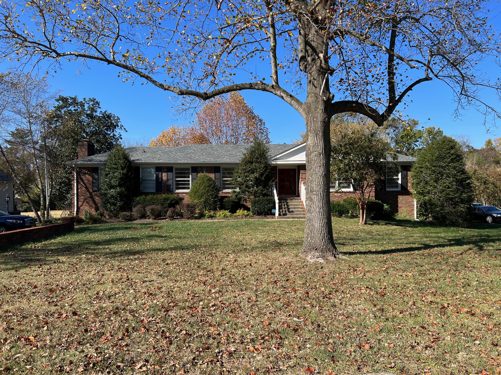 311 Robinhood Rd