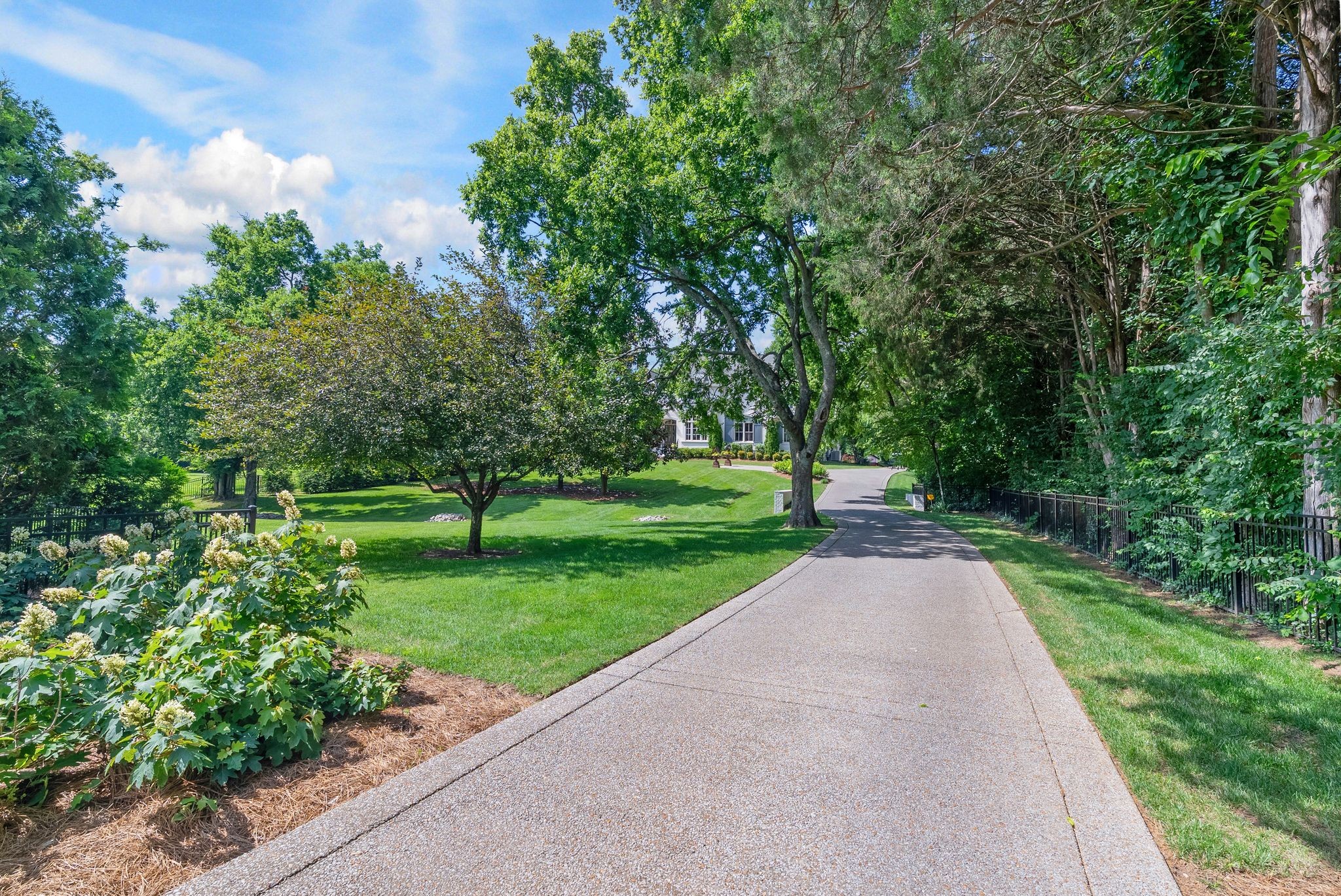 1222 Old Hickory Blvd