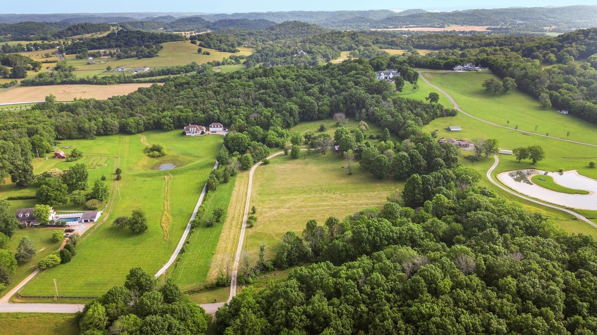 1896 W Harpeth Rd
