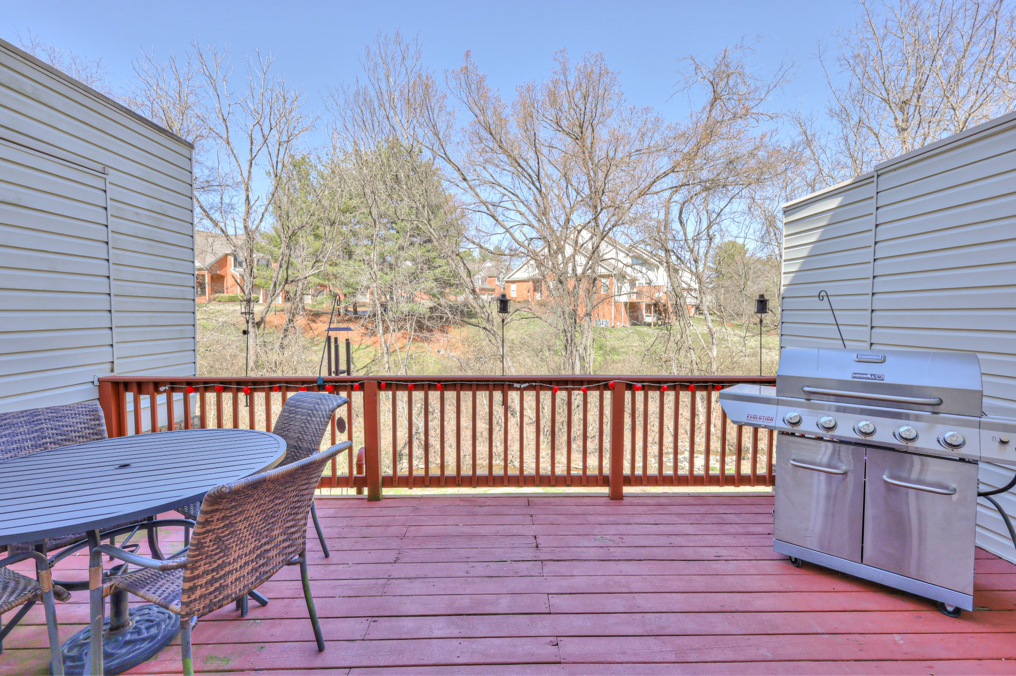 109 Carriage Ct