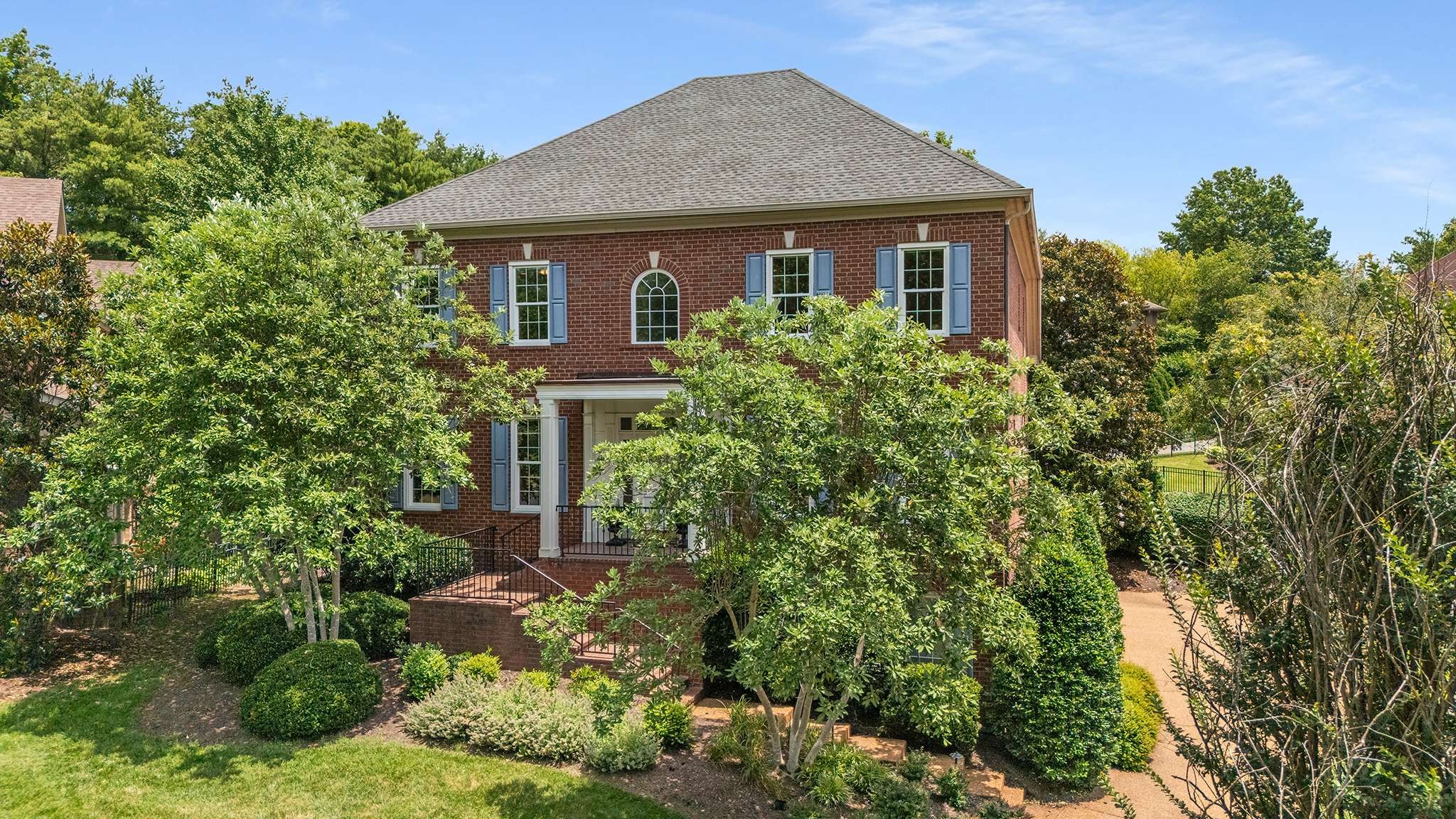 205 Belclaire Pl