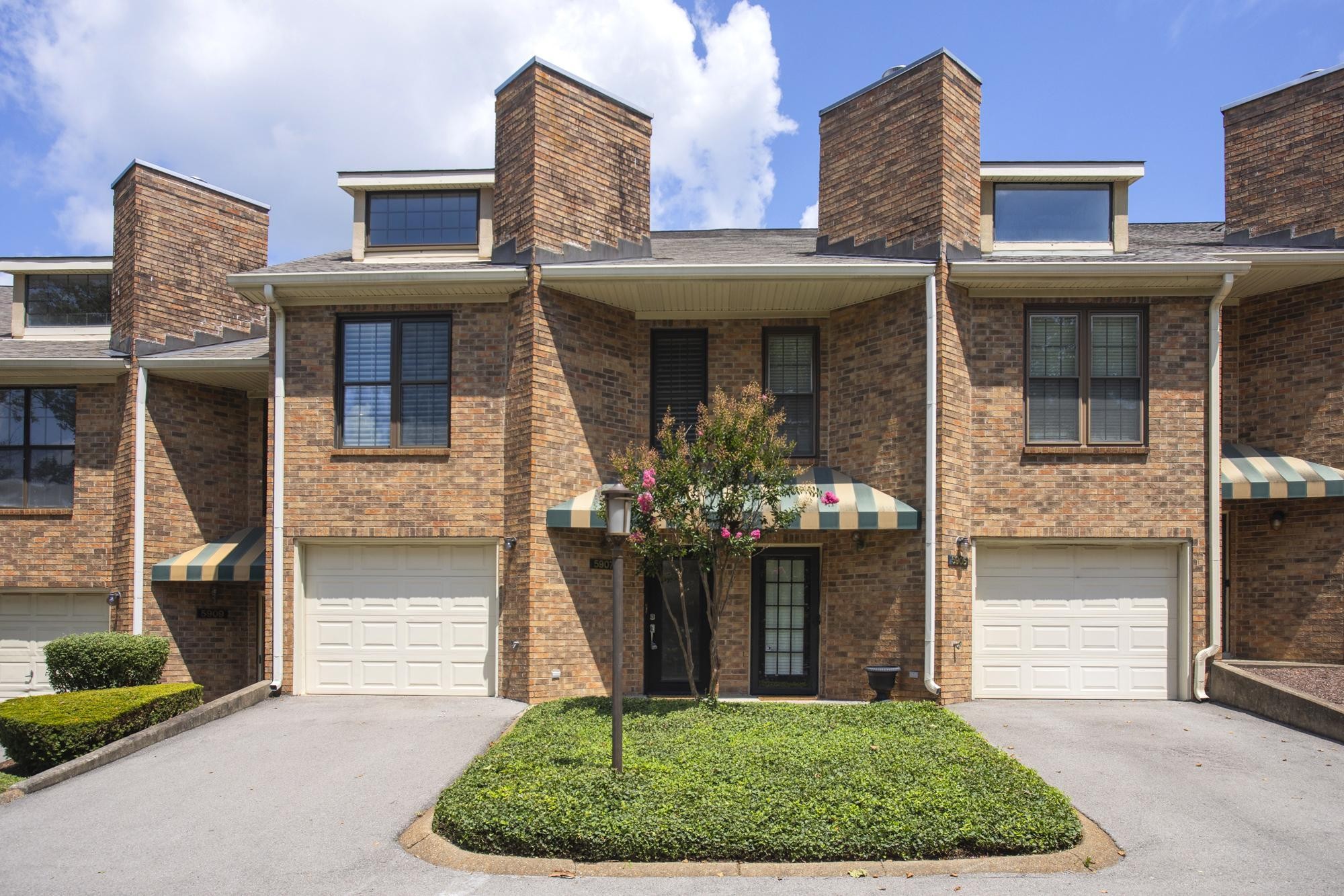 5907 Stone Brook Dr