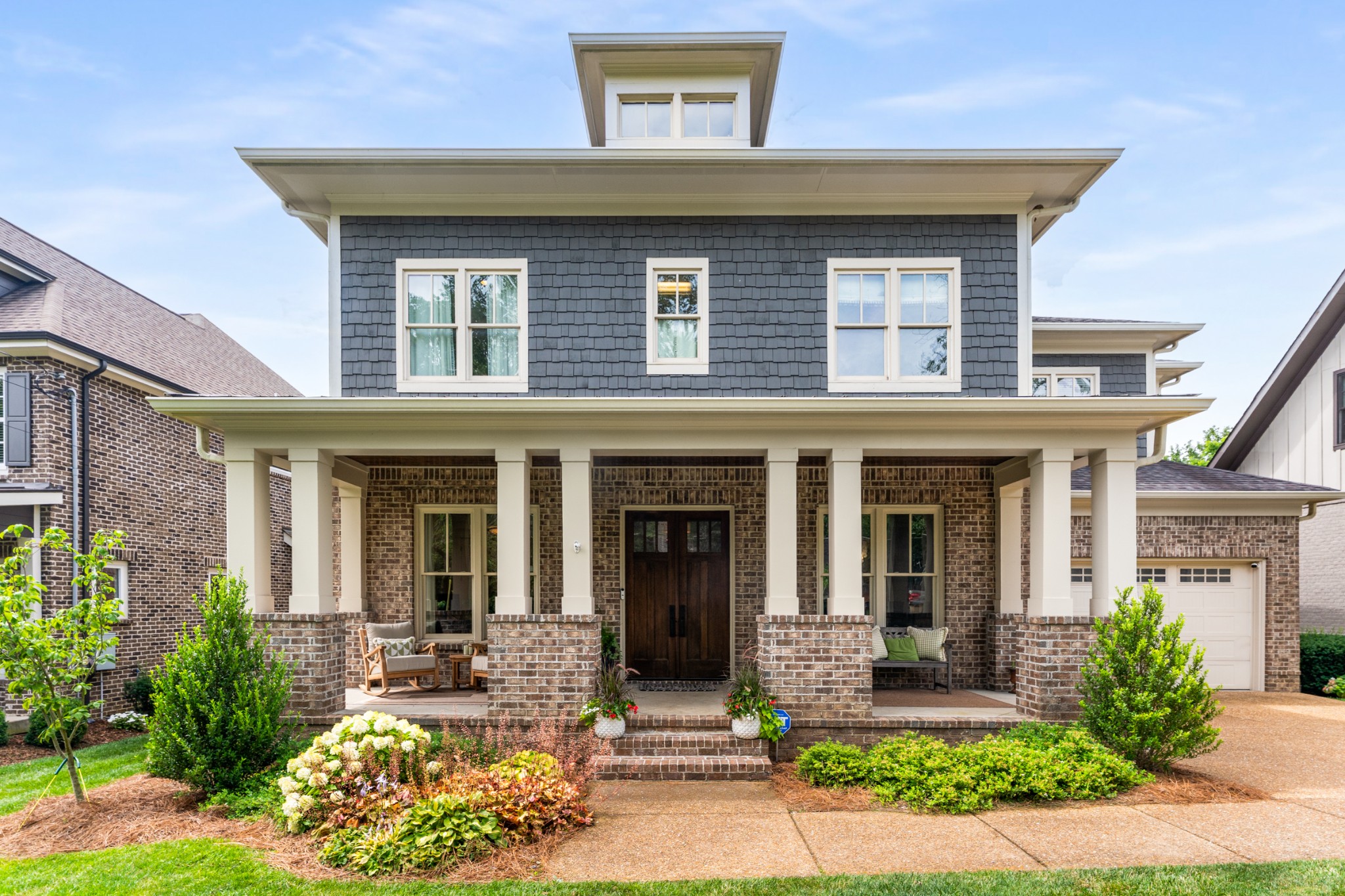 1727 Hillmont Dr