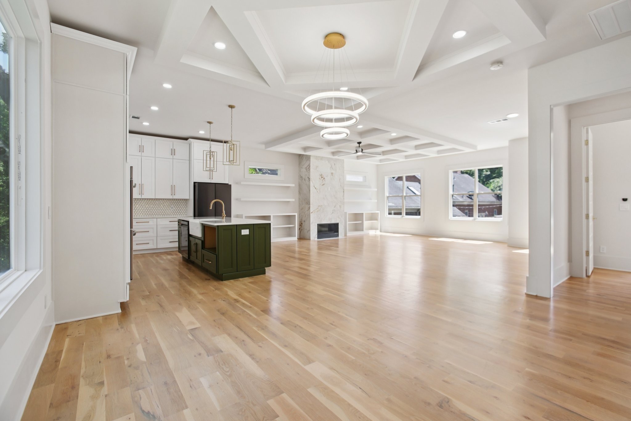 124B Woodmont Blvd