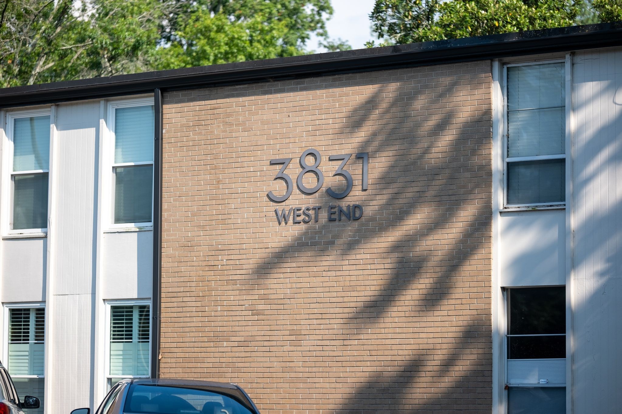 3831 West End Ave