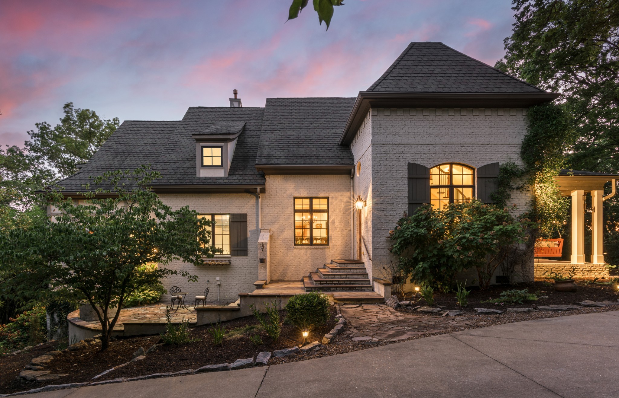 6045 Sherwood Ct