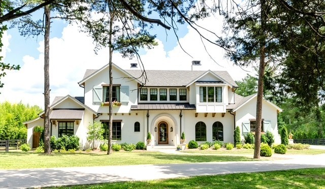 6120 Hillsboro Pike