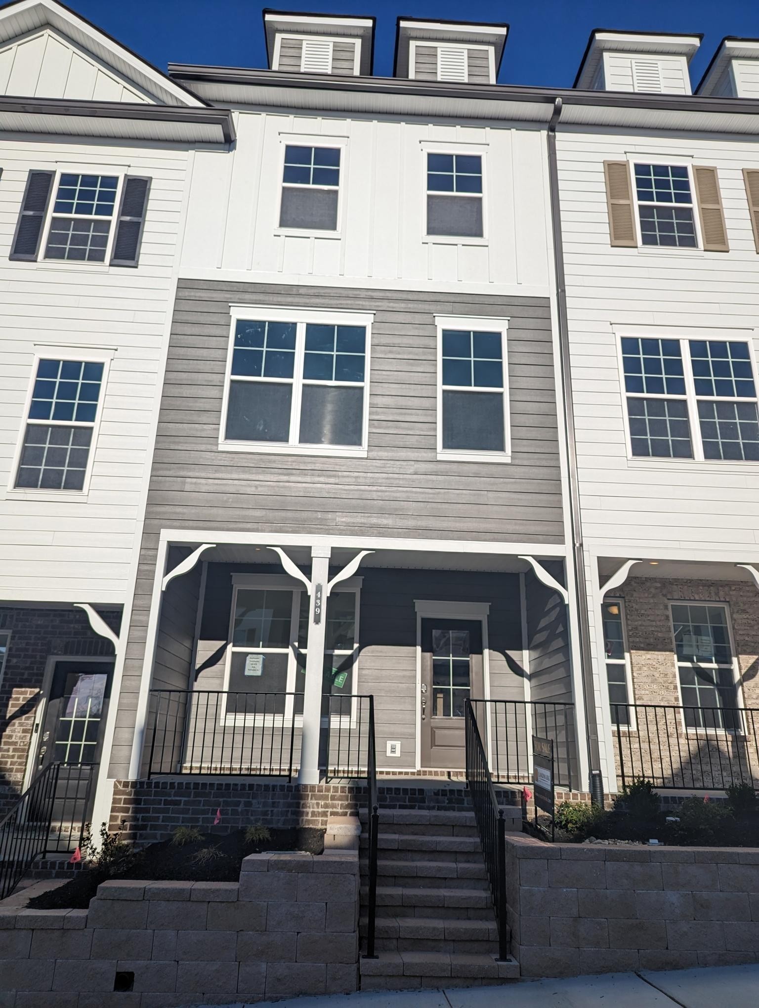 439 Portsdale Dr