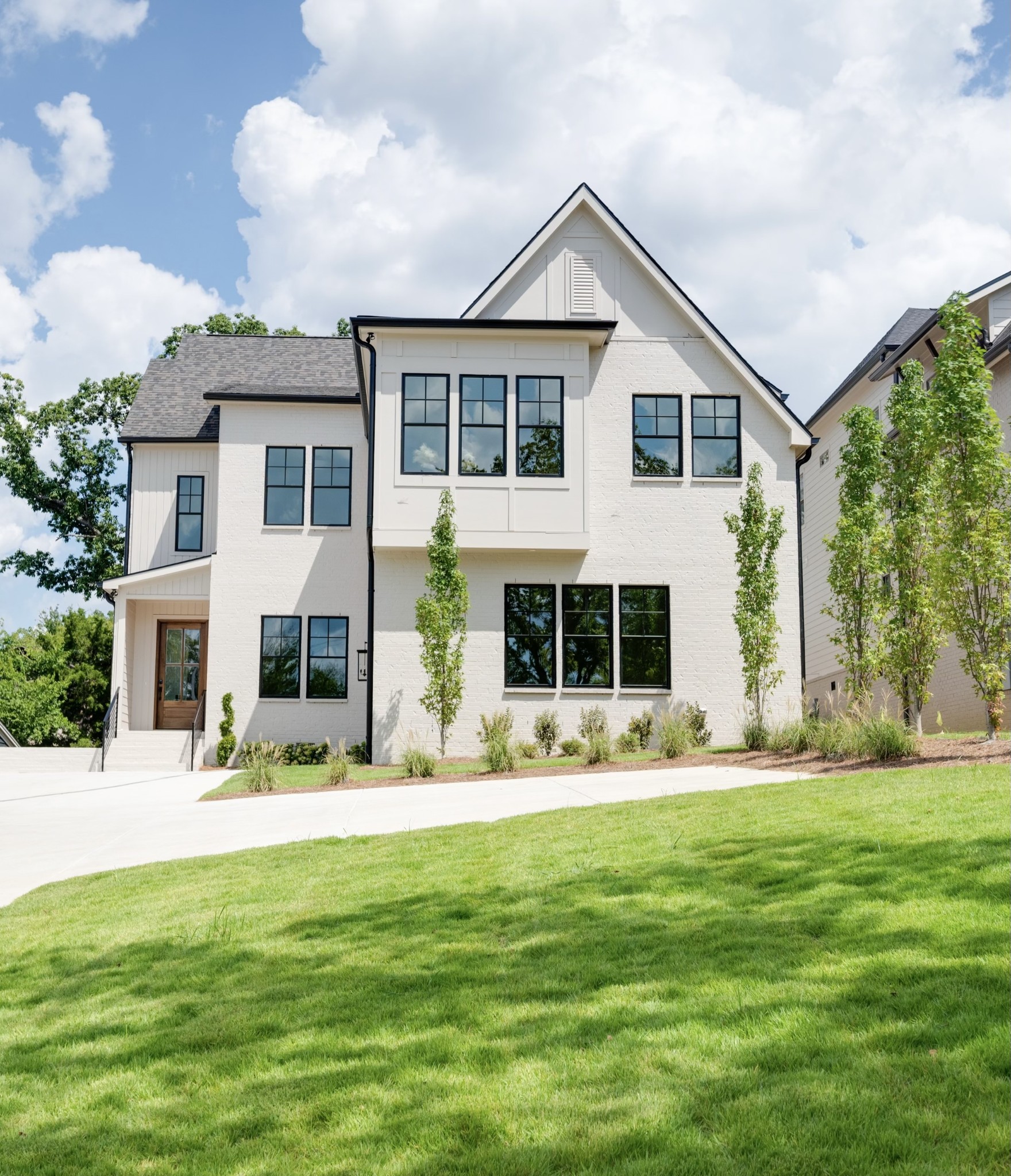 3420A Golf Club Ln