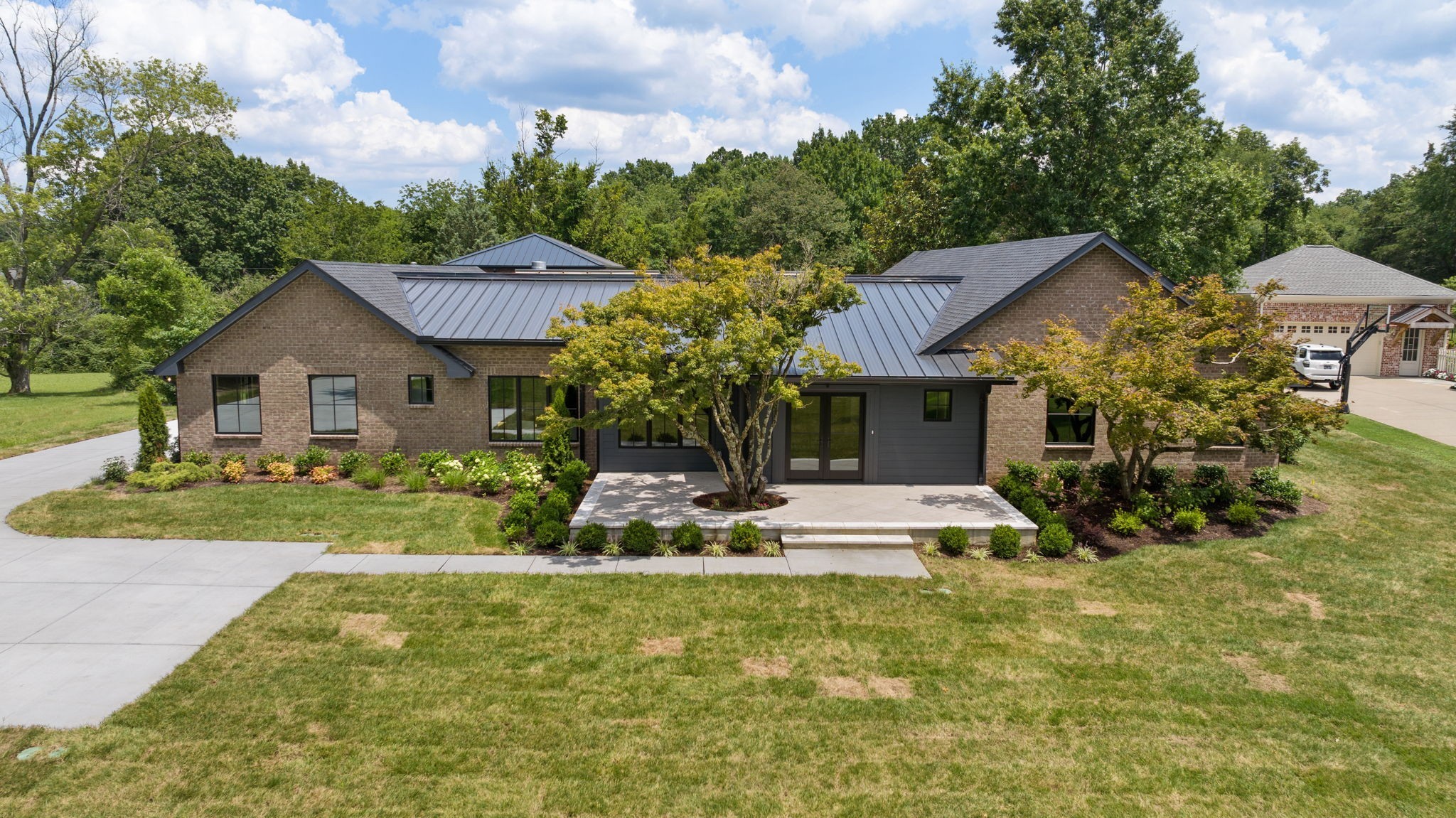 714 Brownlee Dr