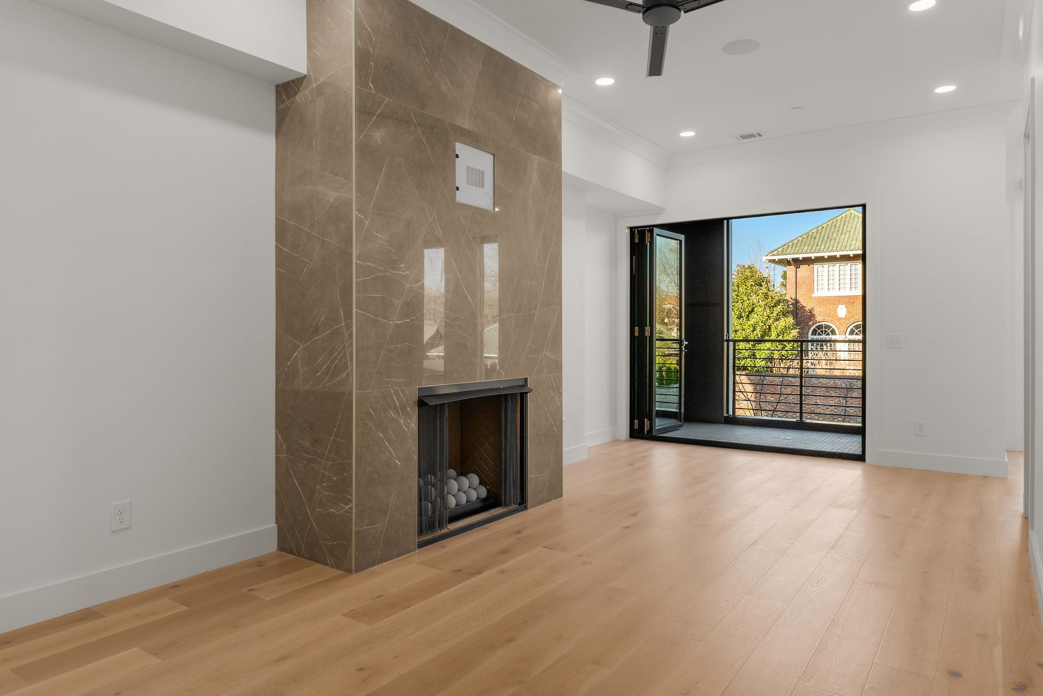 95 Leonard Ave