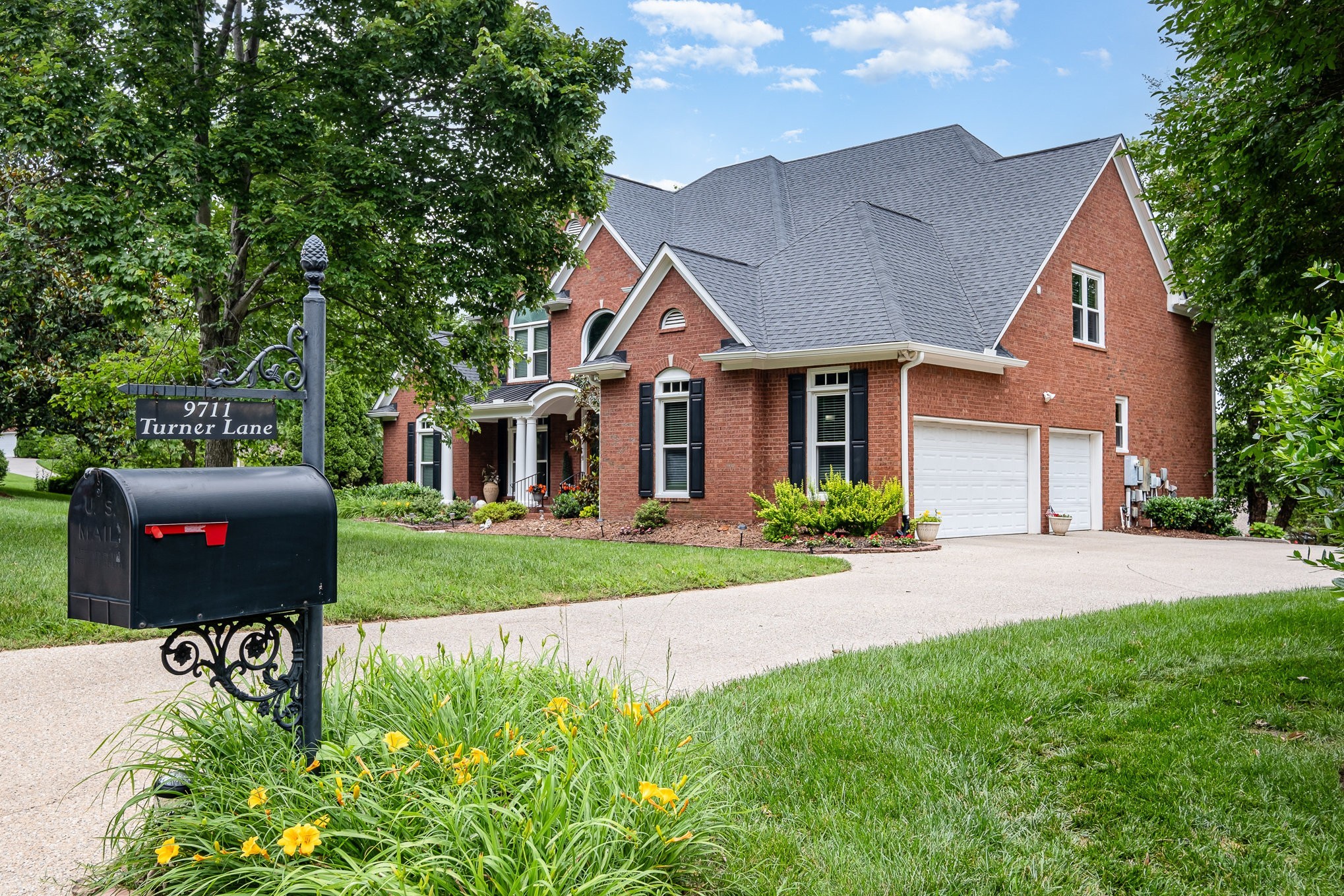 9711 Turner Ln