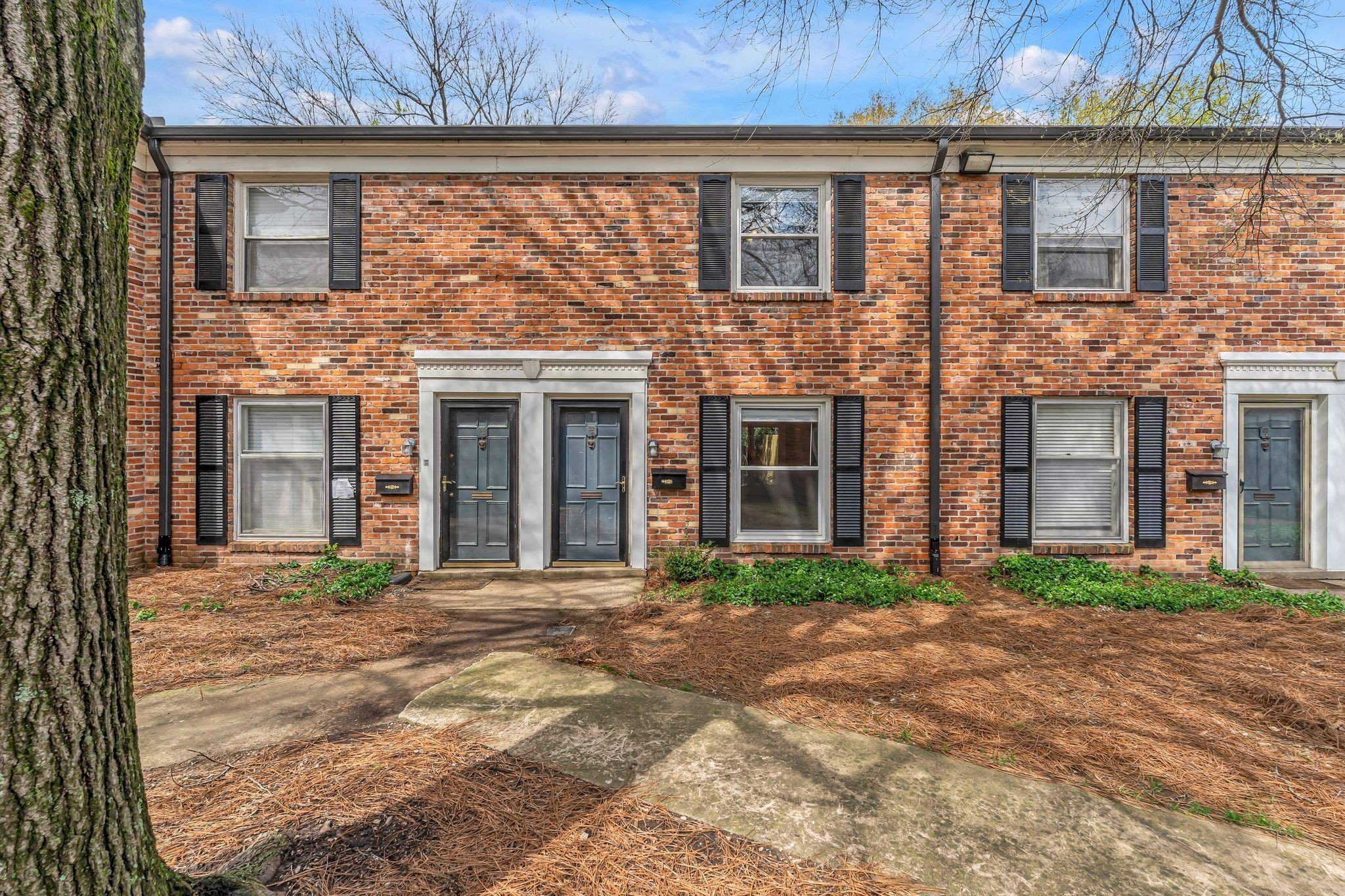 5025 Hillsboro Pike