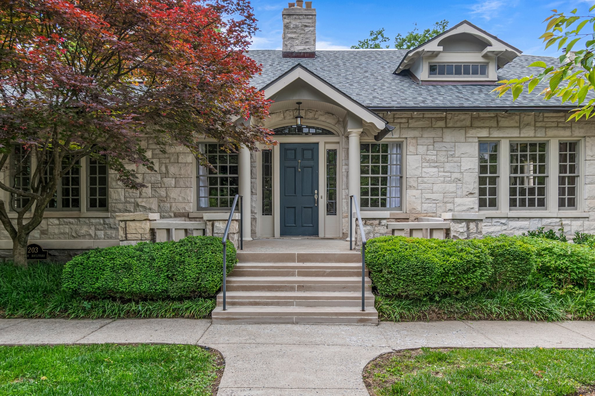 203 S Wilson Blvd