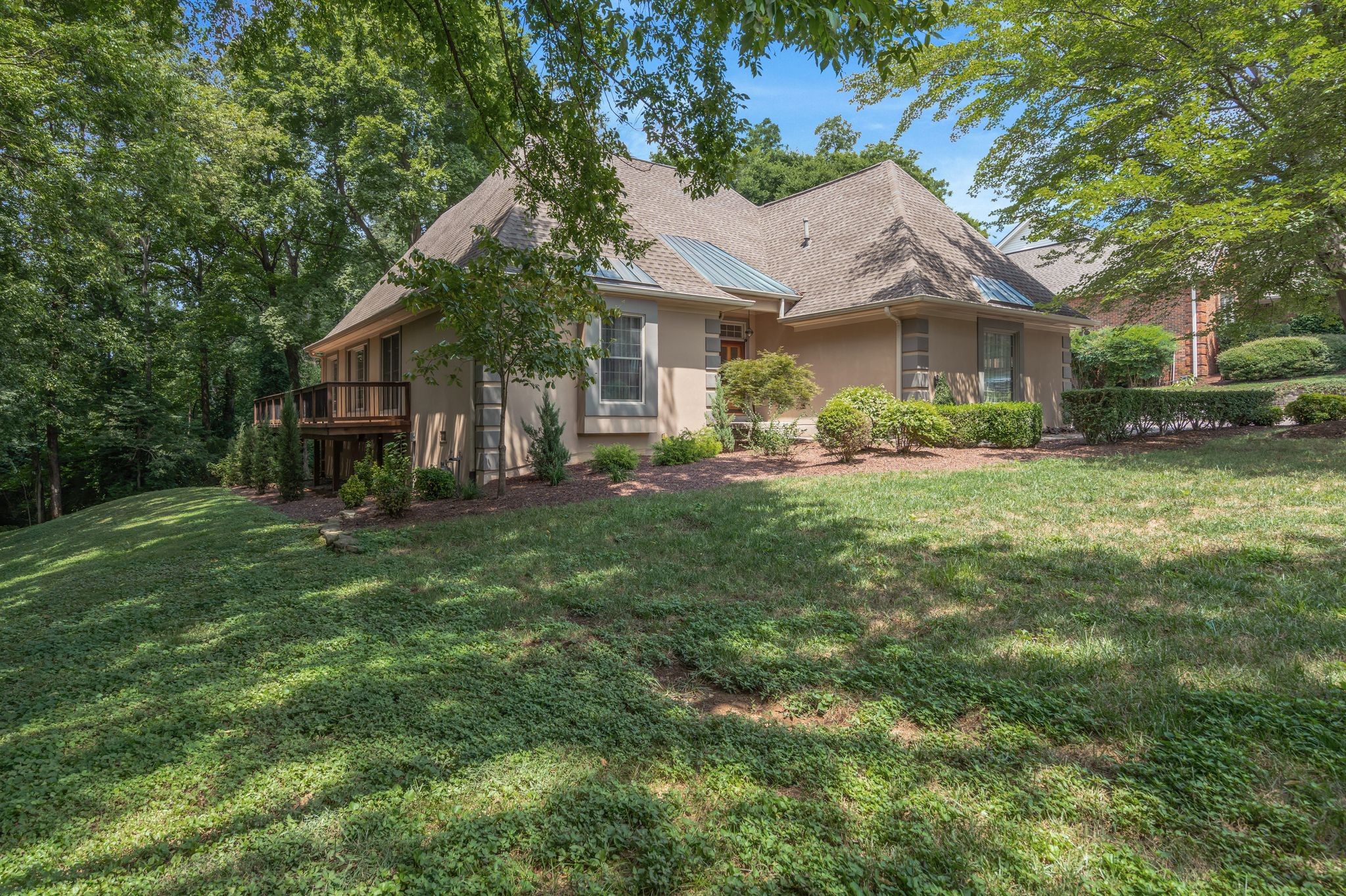 5556 Hearthstone Ln