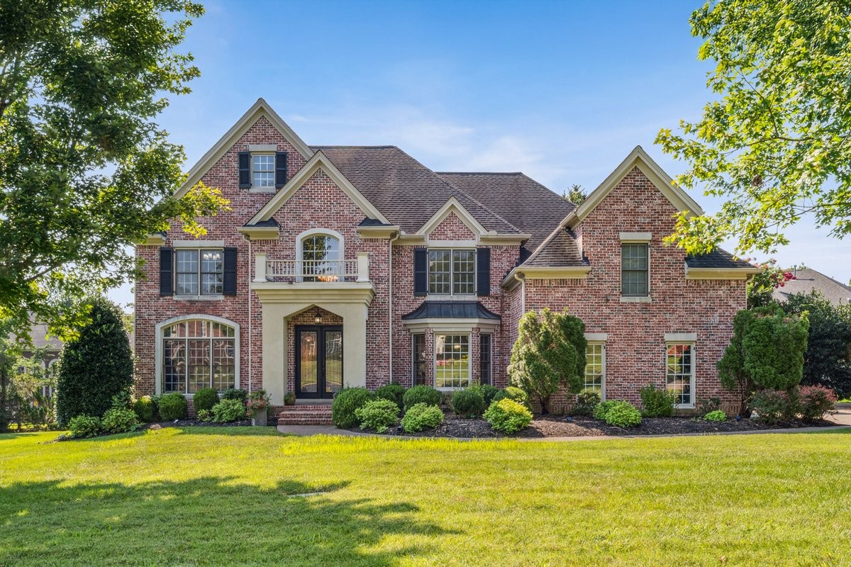 5 Ironwood Ln