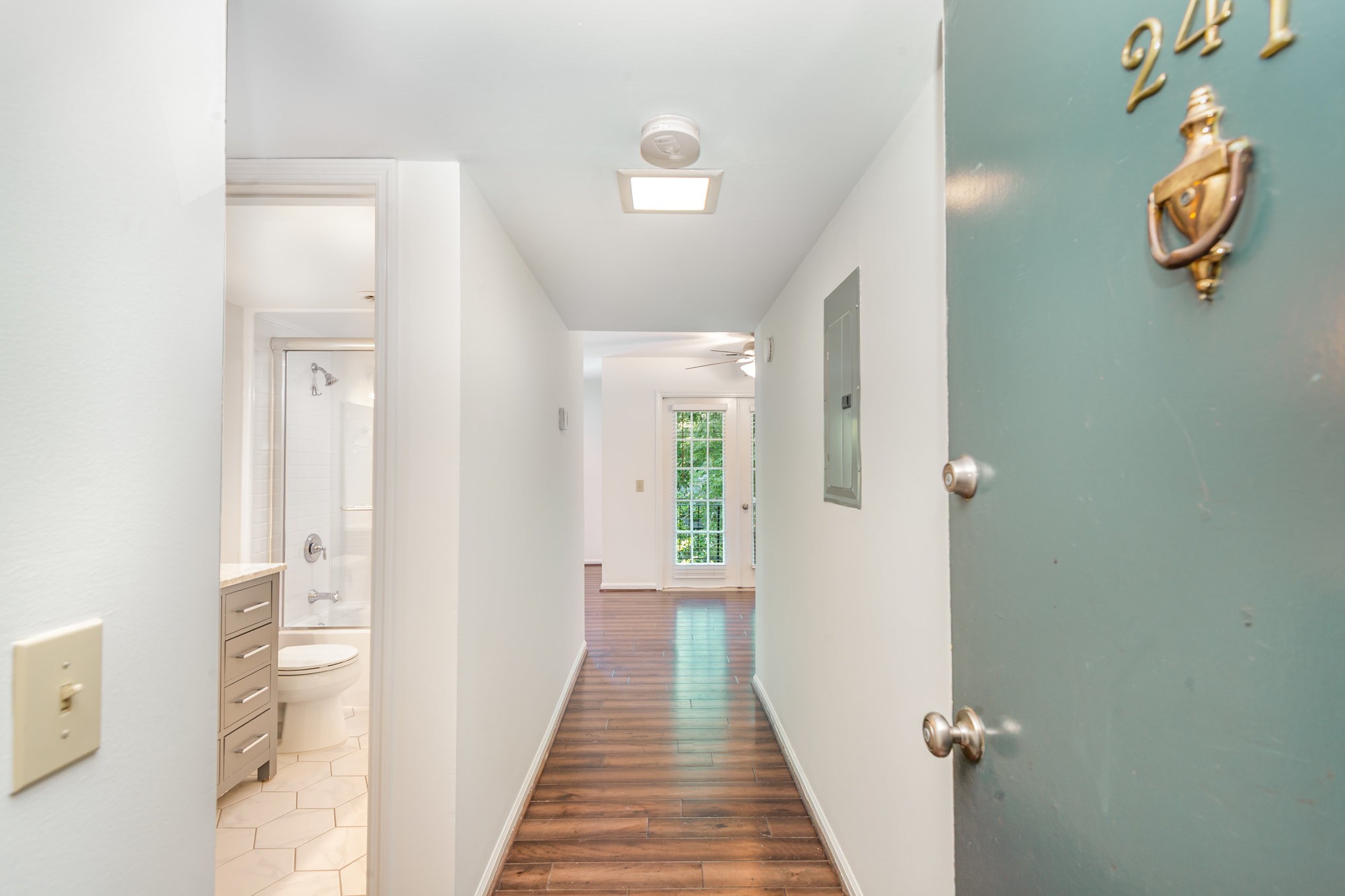 5025 Hillsboro Pike