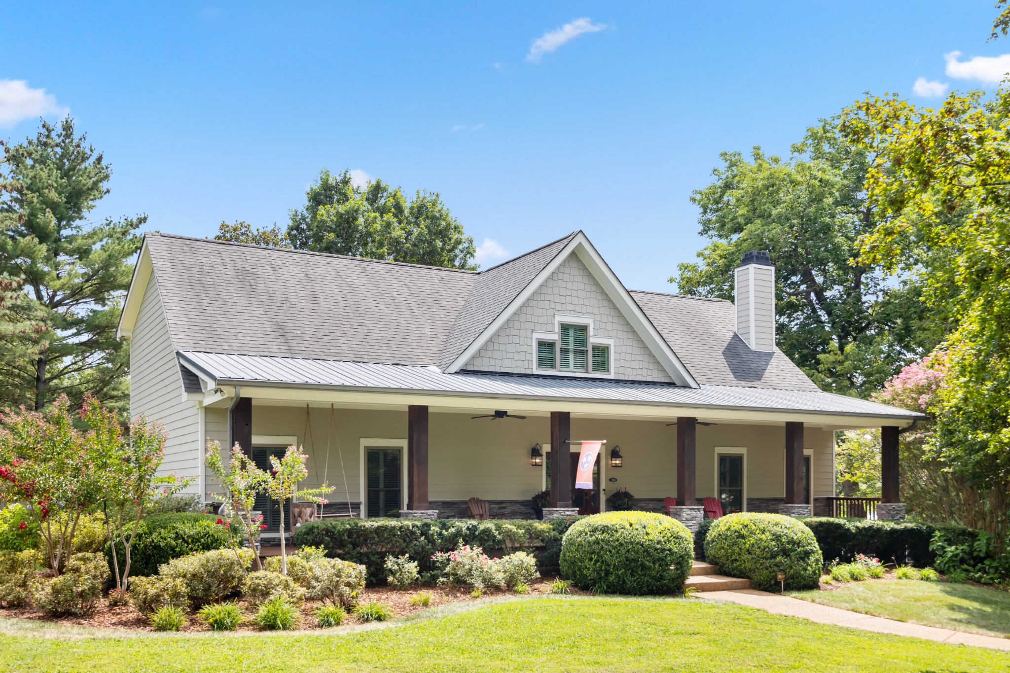 208 Evergreen Ct