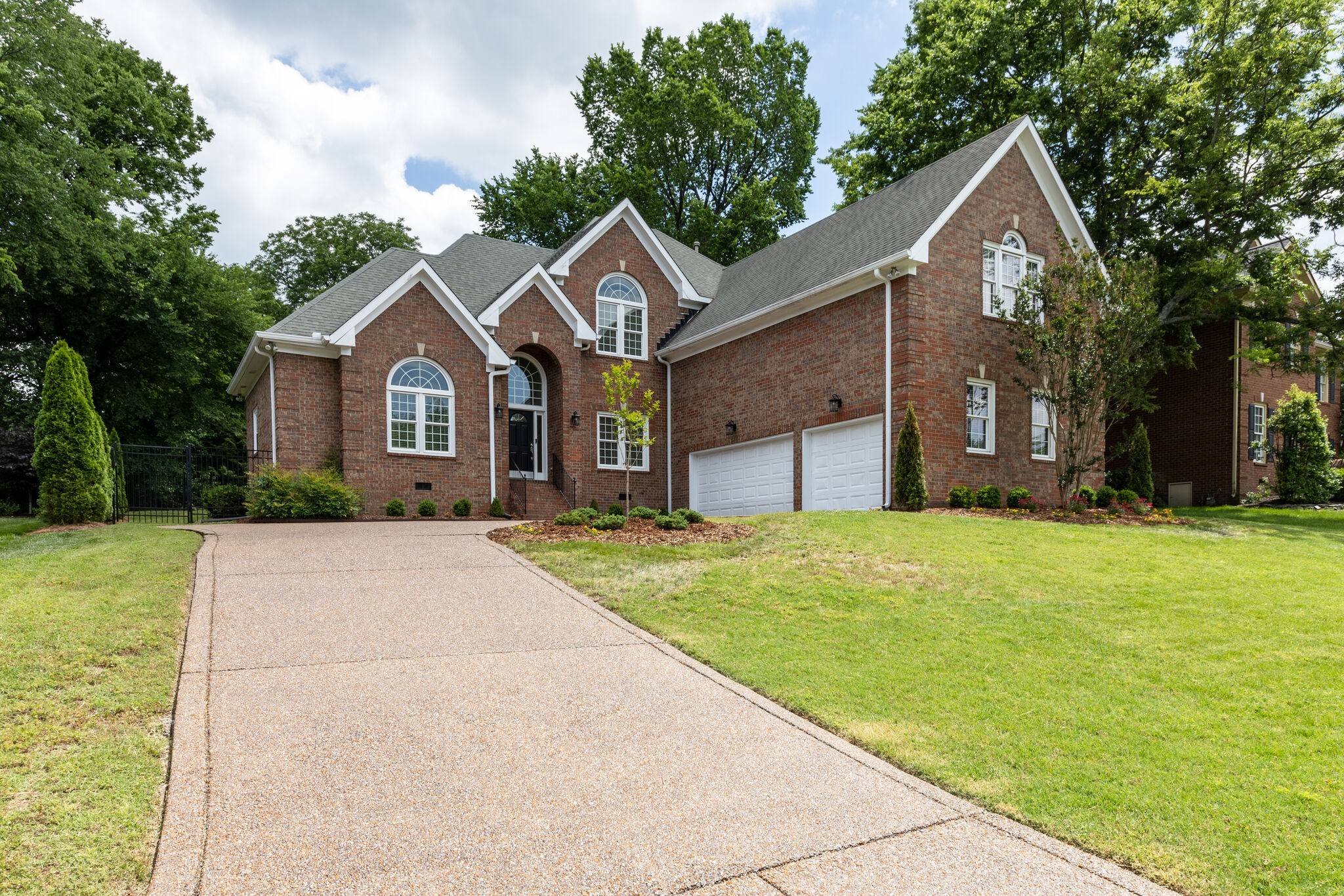 1712 Charity Dr