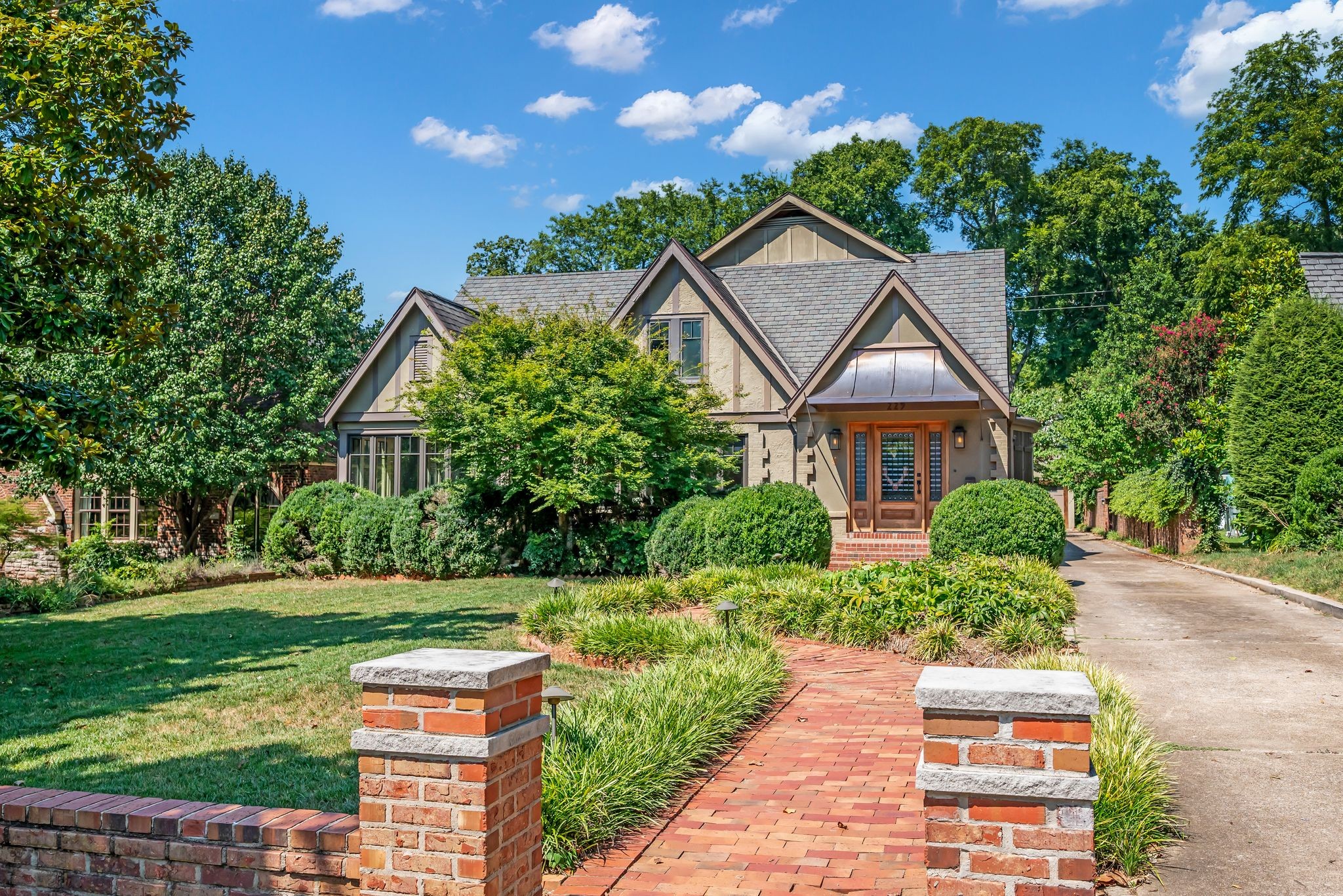 229 Craighead Ave