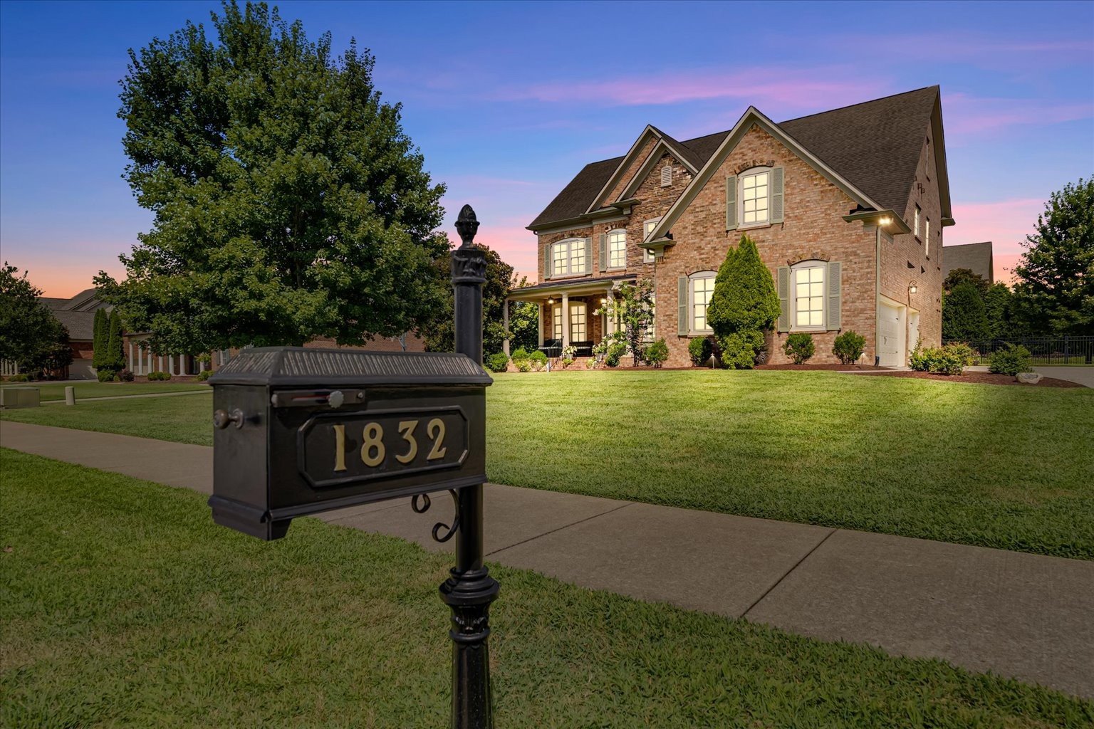 1832 Ivy Crest Drive