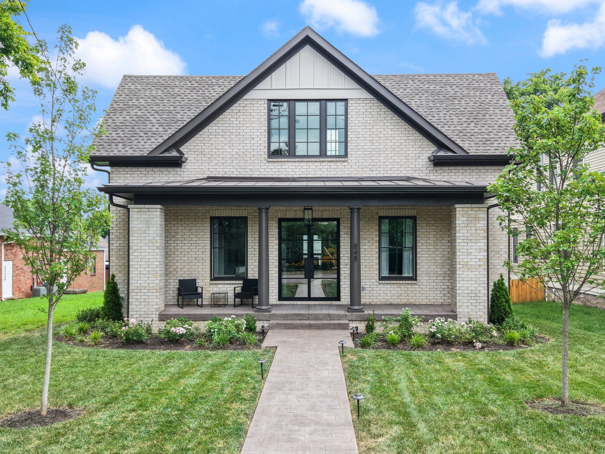 848 Bradford Ave